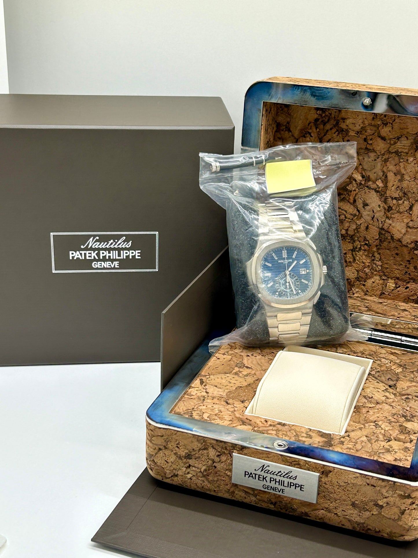 Patek Philippe Nautilus 5976/1G Chrono 40th Anniversary - White Gold Blue Dial Baguette - Factory Sealed