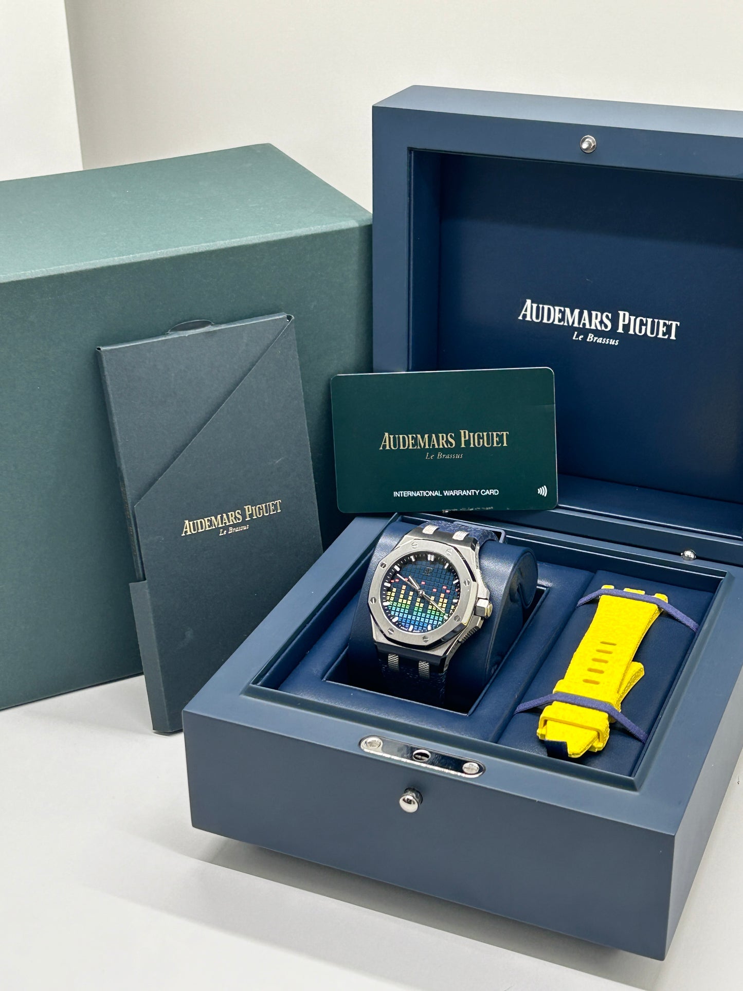 Audemars Piguet Royal Oak Offshore Selfwinding - Music Edition 37mm Limited Edition 500pz - Ref 77600TI.OO.A343CA.01 - Year 2022