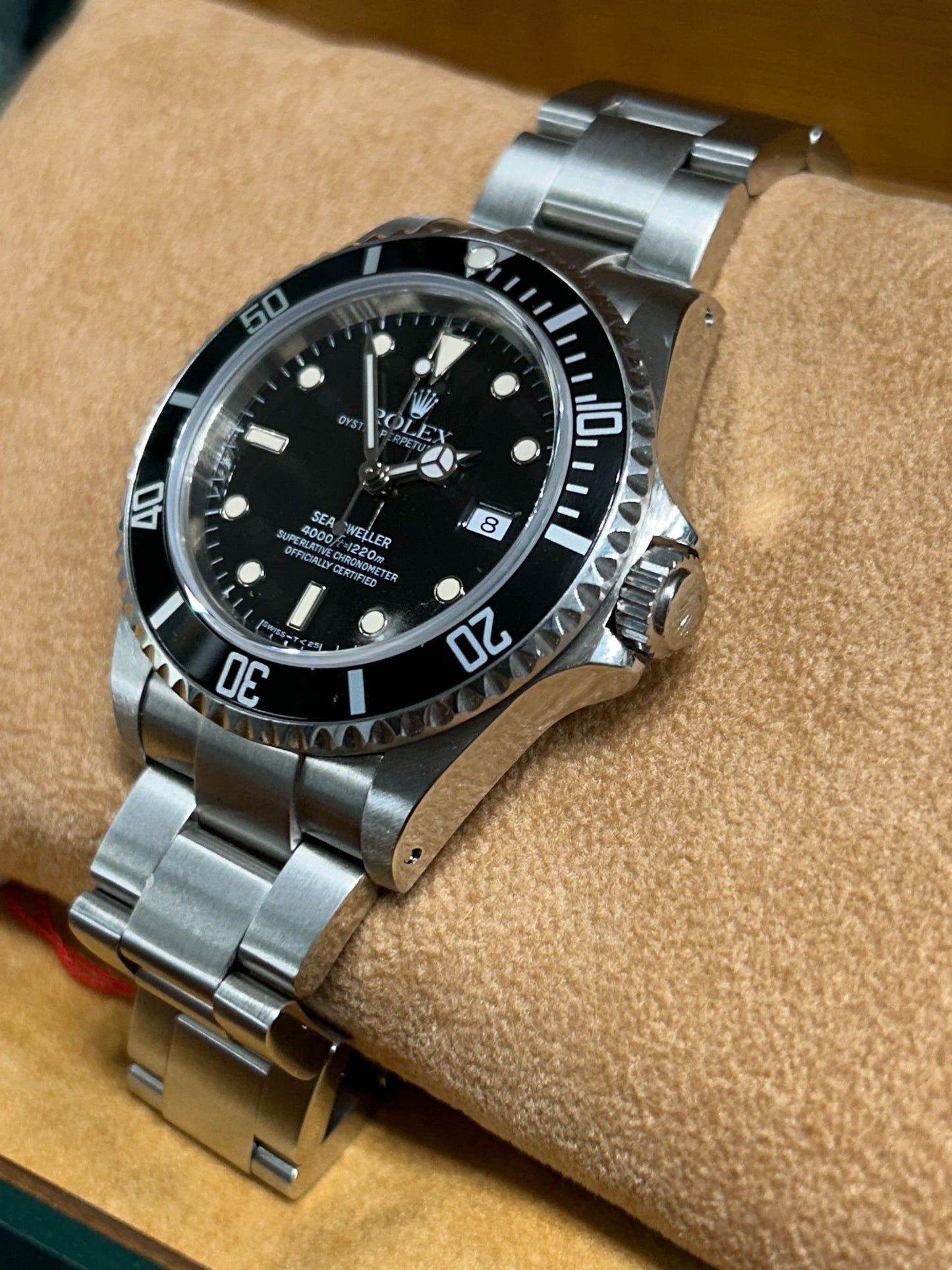 Rolex Sea-Dweller 4000 Ref.16600 - Year 1991 (12,5 Links)
