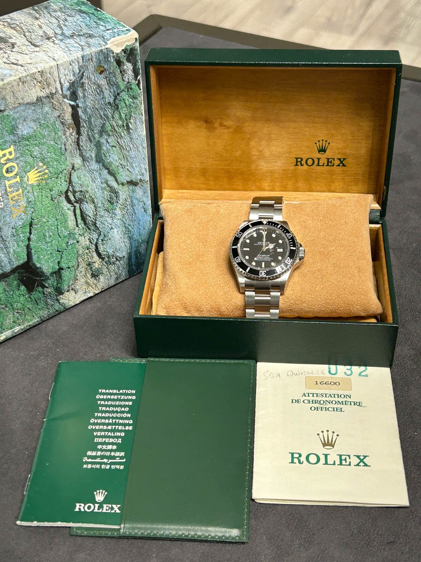 Rolex Sea-Dweller 4000 Ref.16600 - Year 1991 (12,5 Links)
