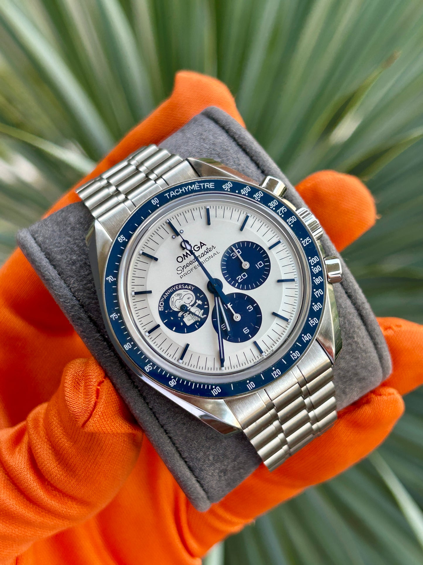 Omega Speedmaster 'Silver Snoopy Award' Ref - 310.32.42.50.02.001 - Stainless Steel Strap & Original Blue Strap- Year 2025