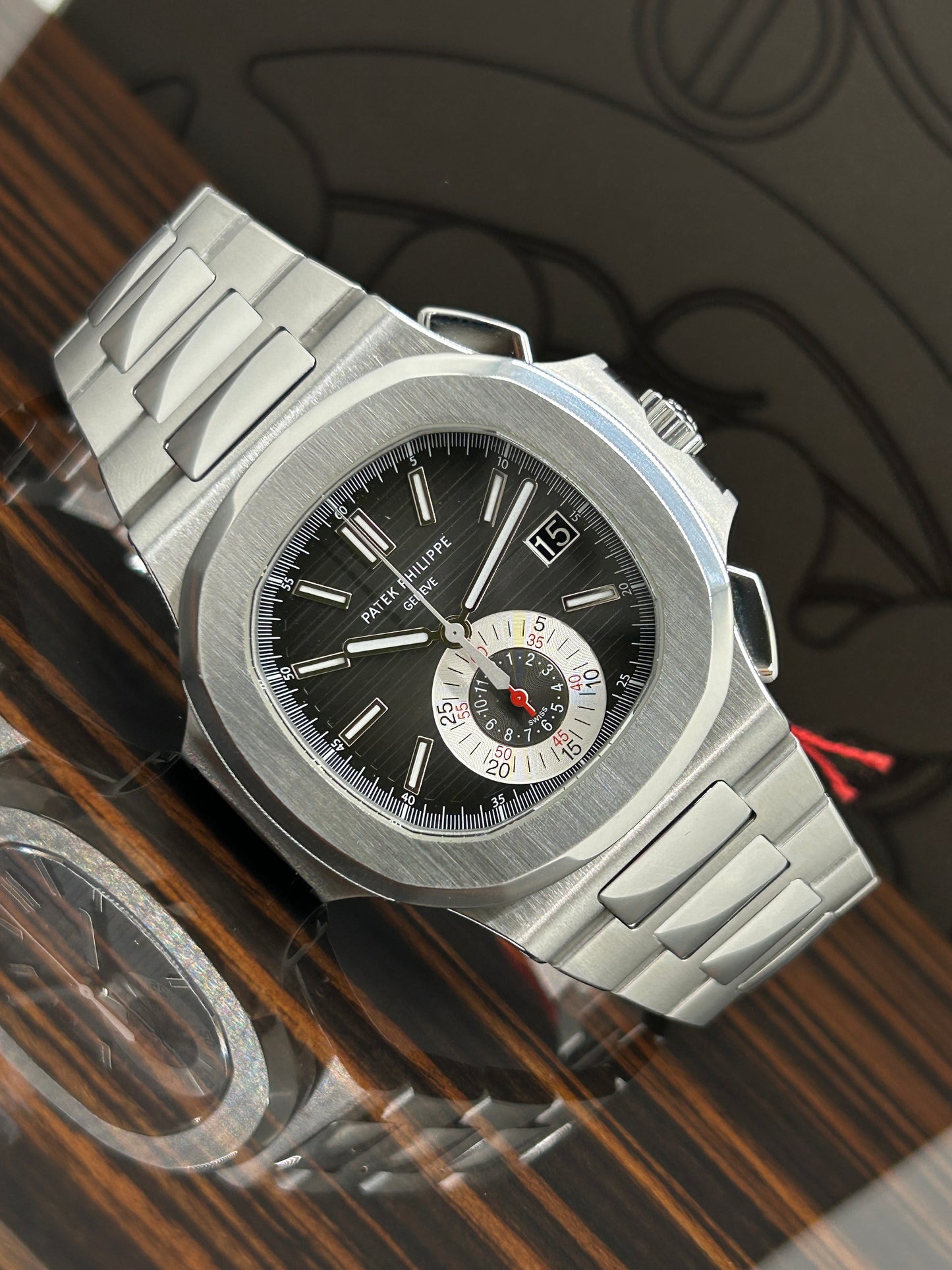 Patek Philippe Nautilus 5980/1A-014 - Chronograph - Grey Dial - Year 2012
