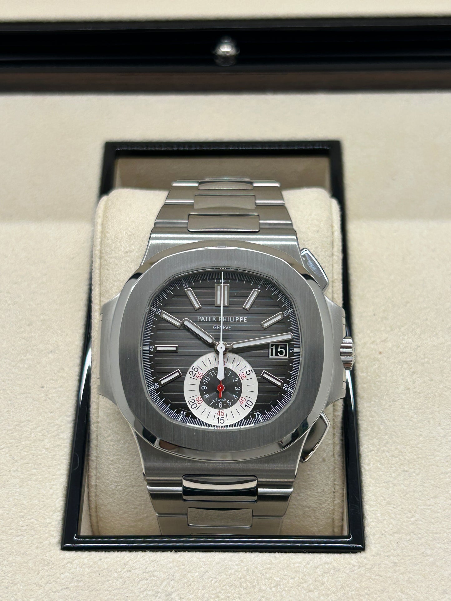 Patek Philippe Nautilus 5980/1A-014 - Chronograph - Grey Dial - Year 2012
