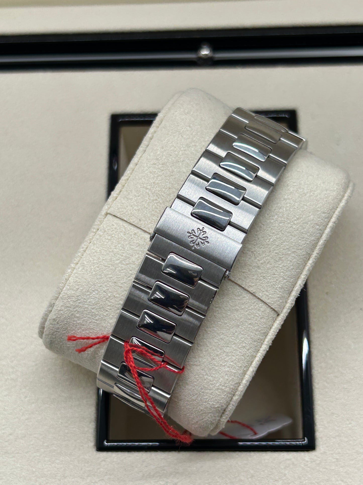 Patek Philippe Nautilus 5980/1A-014 - Chronograph - Grey Dial - Year 2012