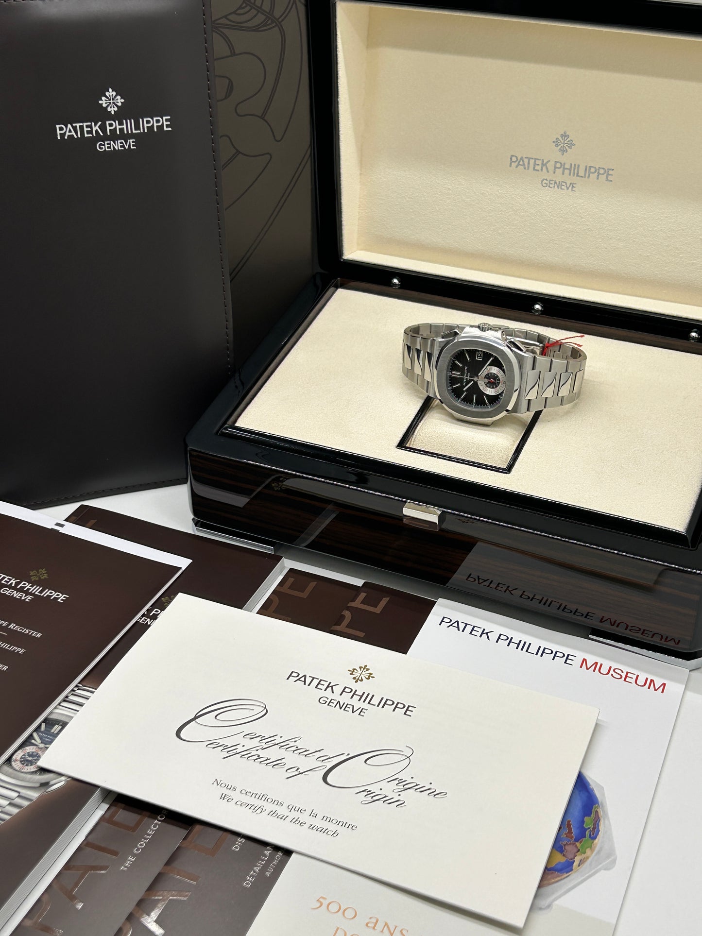 Patek Philippe Nautilus 5980/1A-014 - Chronograph - Grey Dial - Year 2012