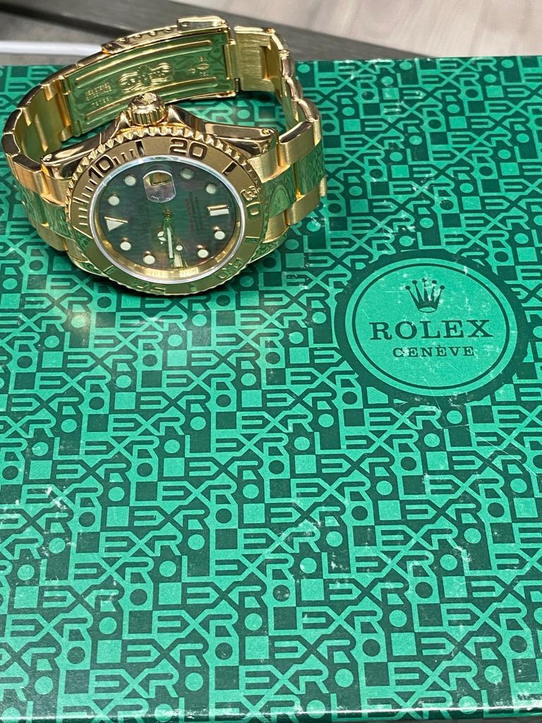 Rolex Yacht-Master 40 - Ref.16628 - 18Kt Yellow Gold - MOP Dial - Year 1994
