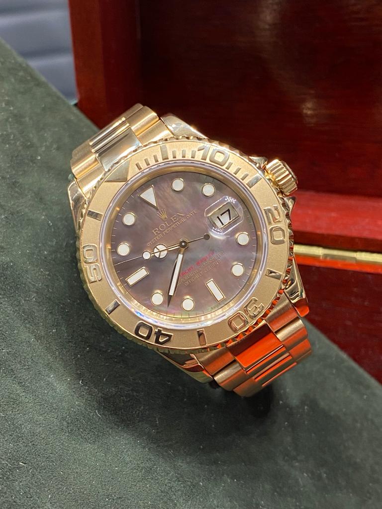 Rolex Yacht-Master 40 - Ref.16628 - 18Kt Yellow Gold - MOP Dial - Year 1994