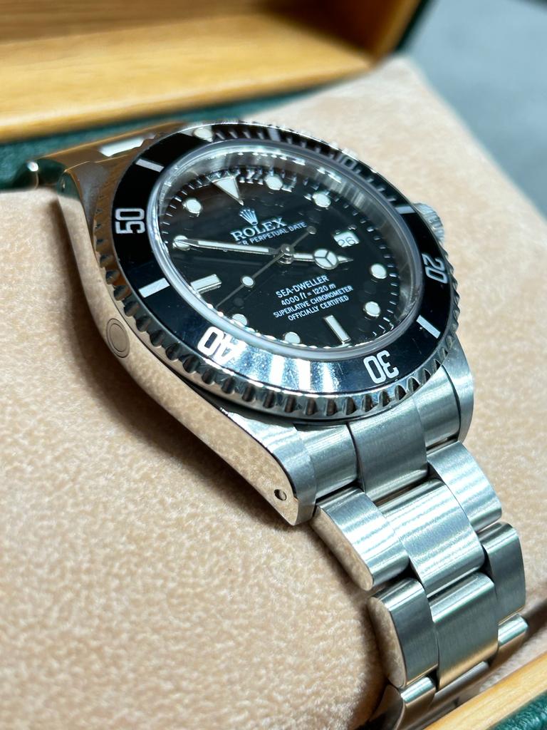 Rolex Sea-Dweller - Ref.16600 - Year 2002 - Rolex Service 2022