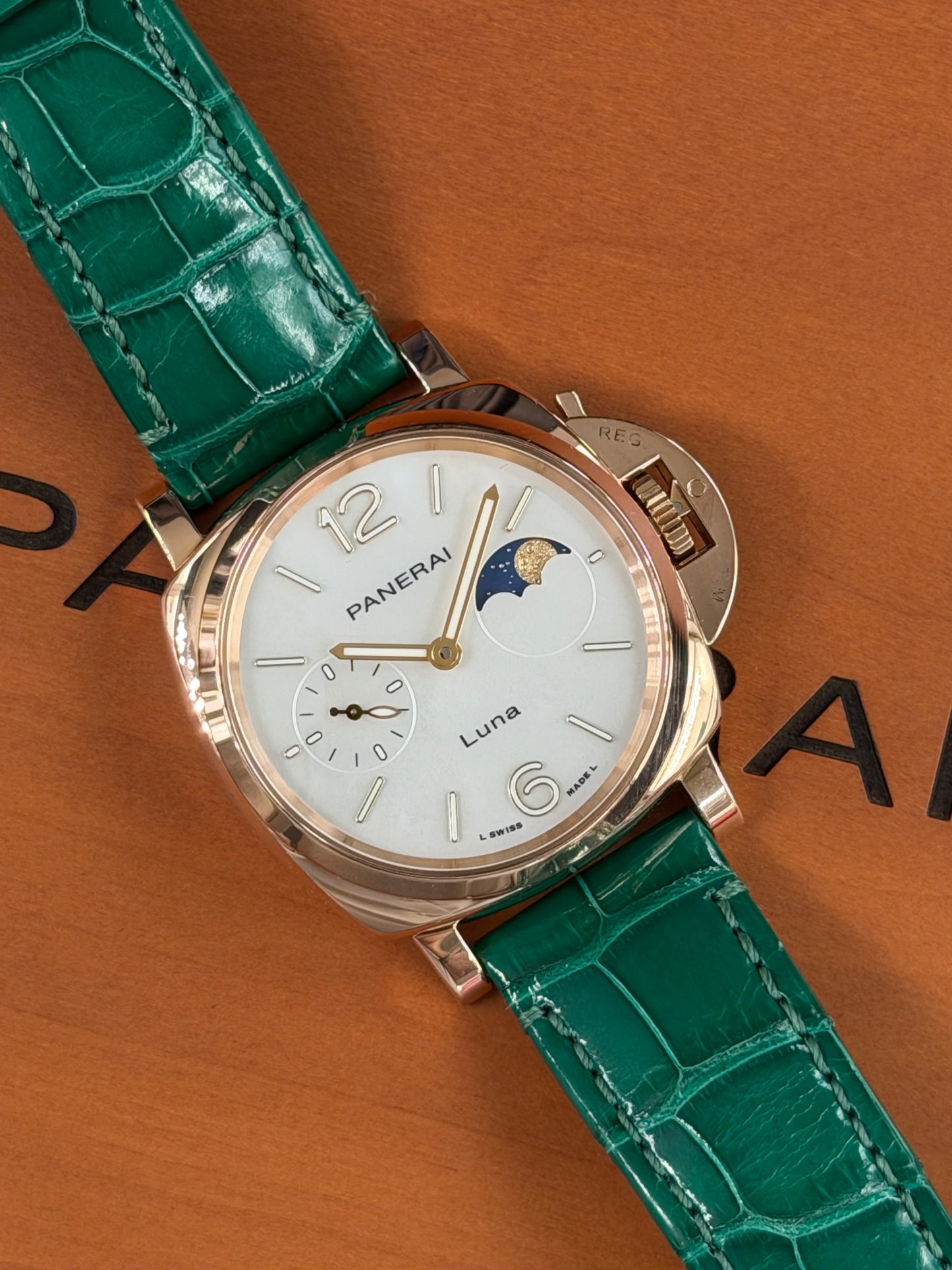 Panerai Luminor Due Luna Goldtech - Ref.PAM01181 - Rose Gold - Year 2023