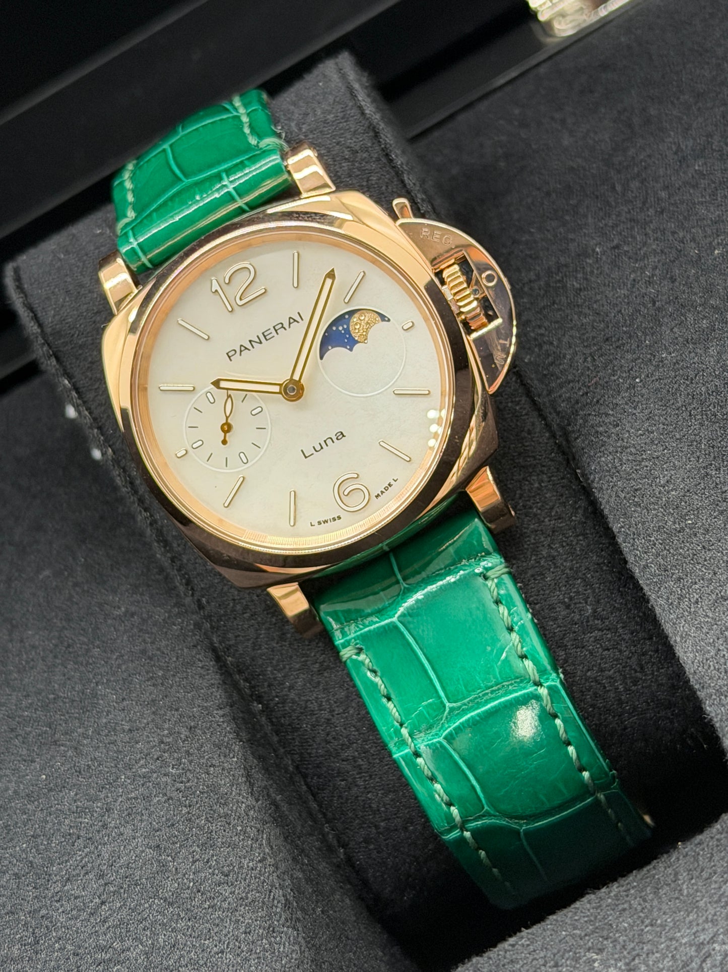 Panerai Luminor Due Luna Goldtech - Ref.PAM01181 - Rose Gold - Year 2023