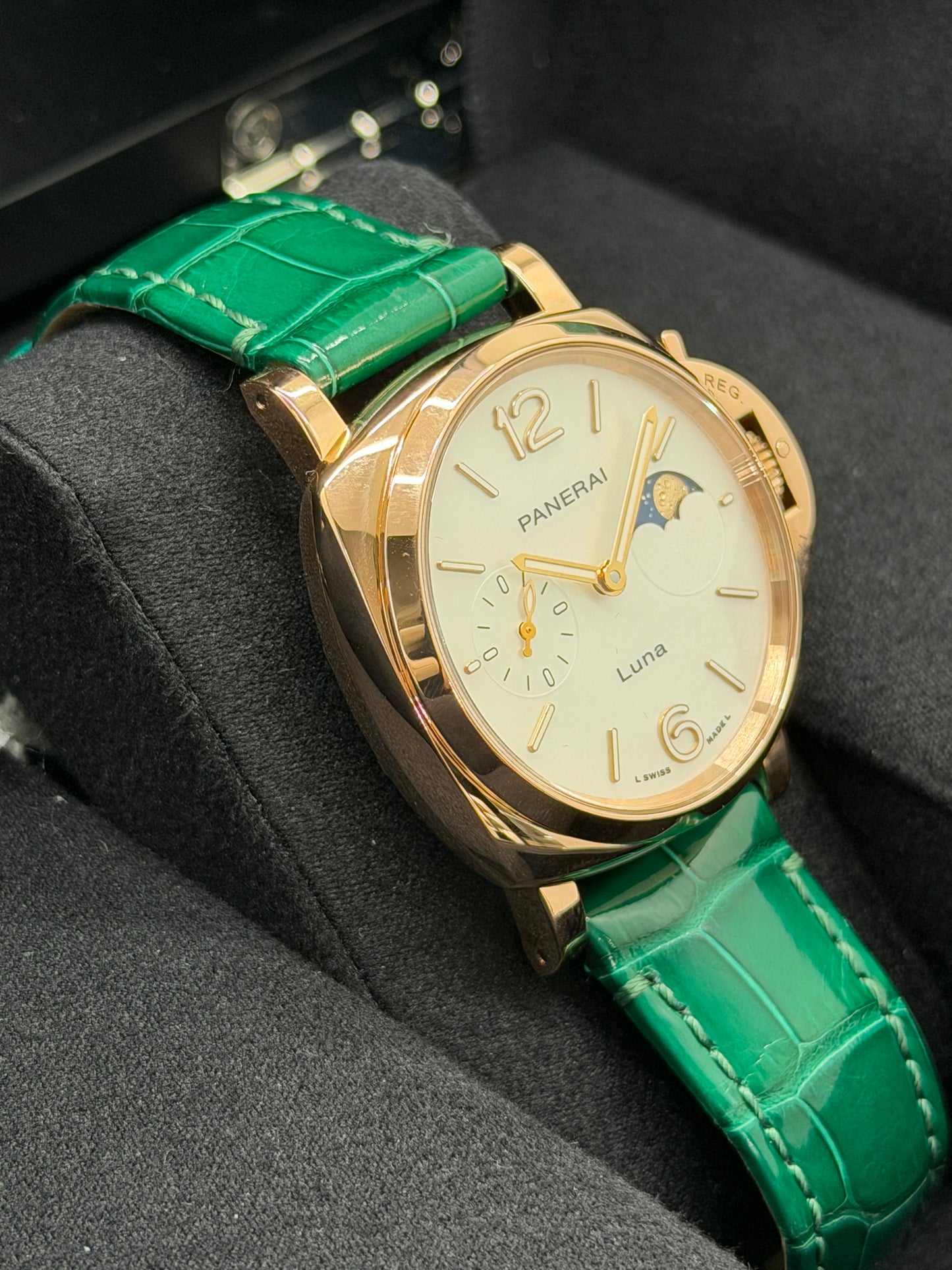 Panerai Luminor Due Luna Goldtech - Ref.PAM01181 - Rose Gold - Year 2023