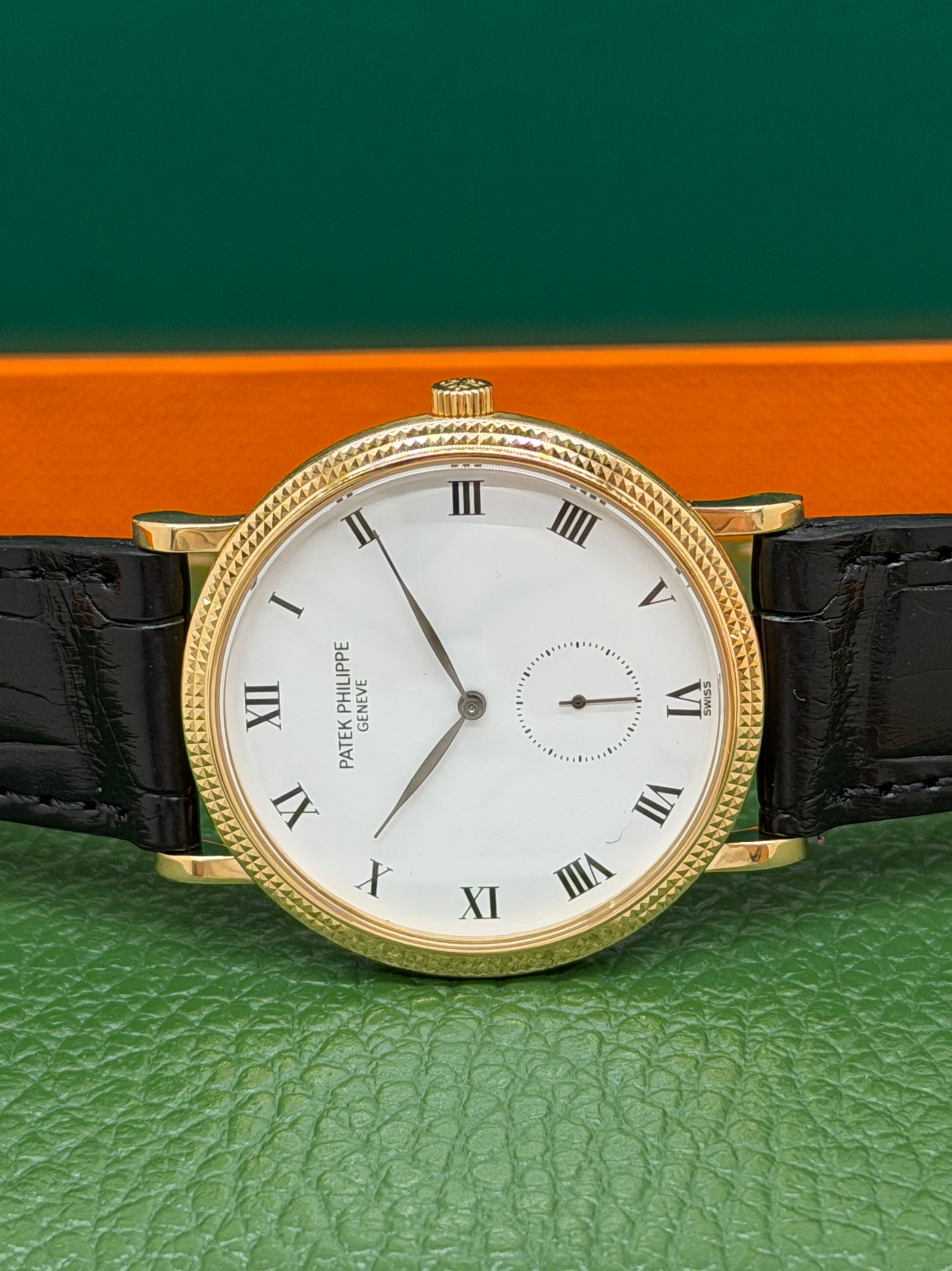 Patek Philippe Calatrava - 33mm - Ref.3919 - Yellow Gold Ultra Thin - Extract from Patek Philippe