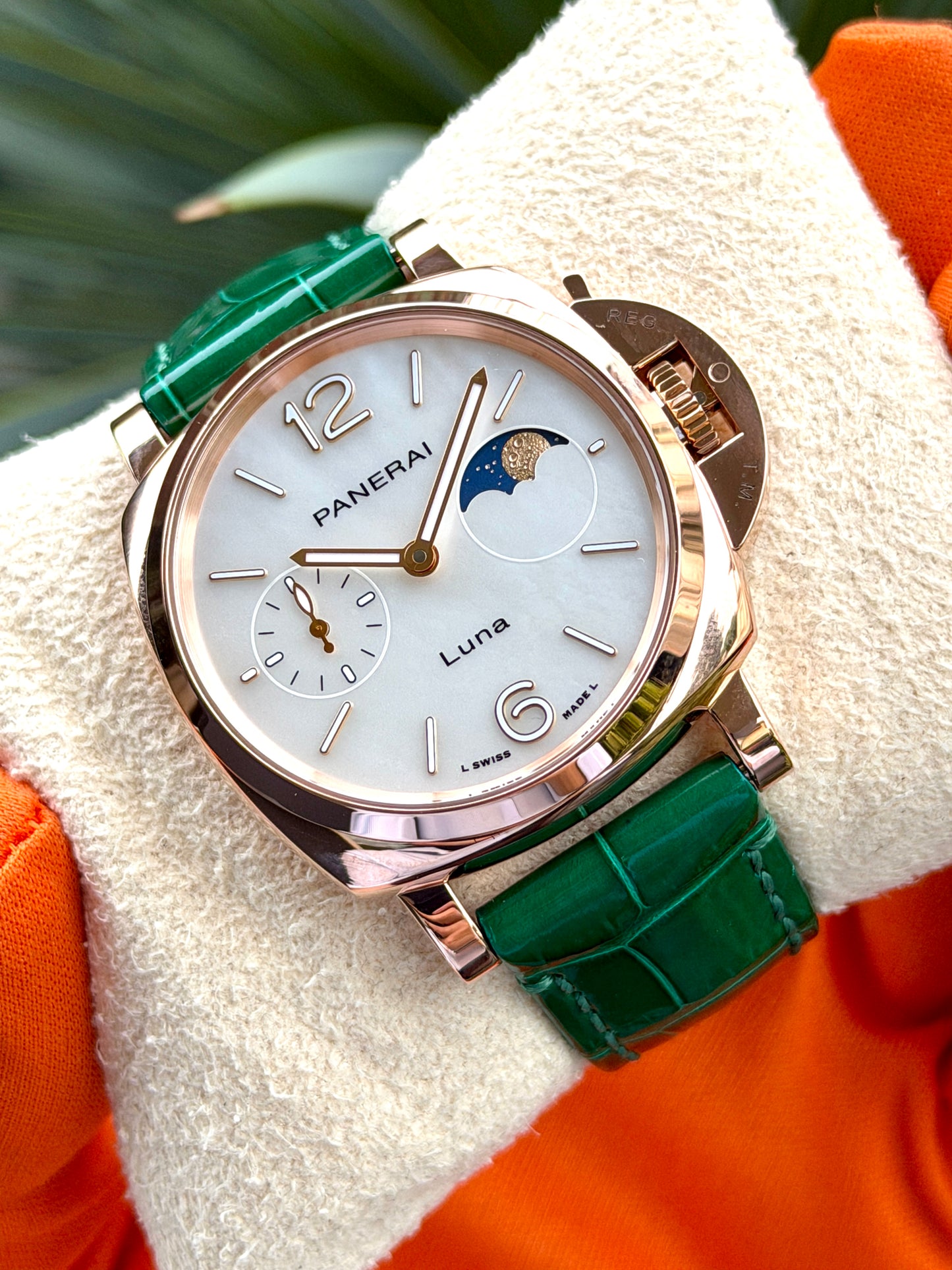 Panerai Luminor Due Luna Goldtech - Ref.PAM01181 - Rose Gold - Year 2023
