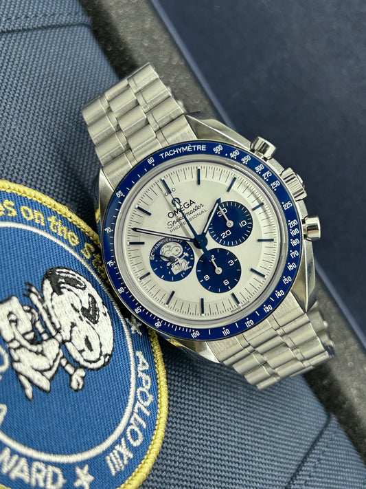 Omega Speedmaster 'Silver Snoopy Award' Ref - 310.32.42.50.02.001 - Stainless Steel Strap & Original Blue Strap- Year 2025