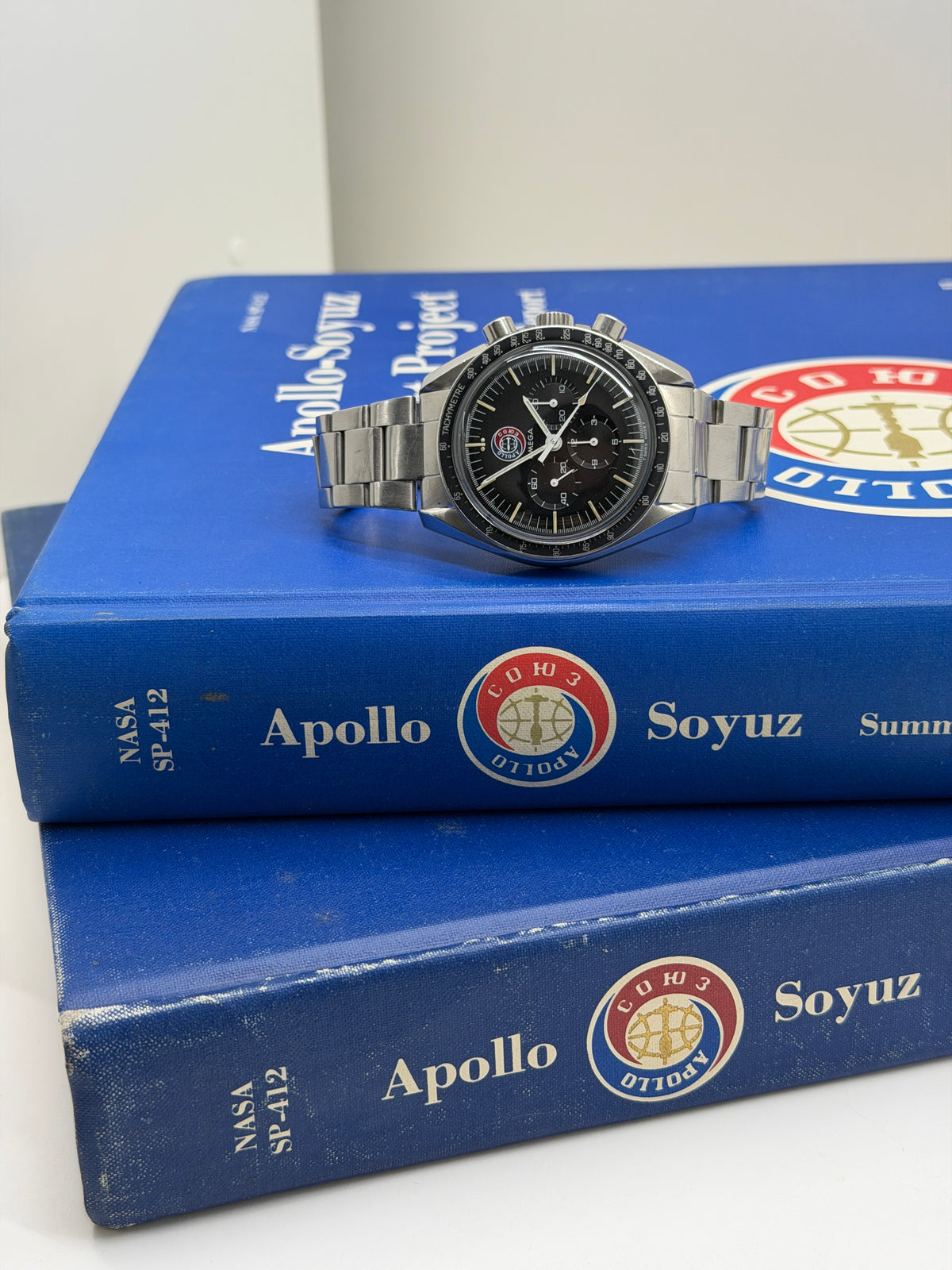 Omega Speedmaster Professional Moonwatch Apollo - Soyuz - Limited Edition Ita 500pz Ref. ST145.022 - Never Polished - Year 1976 - Omega Extract From The Archives