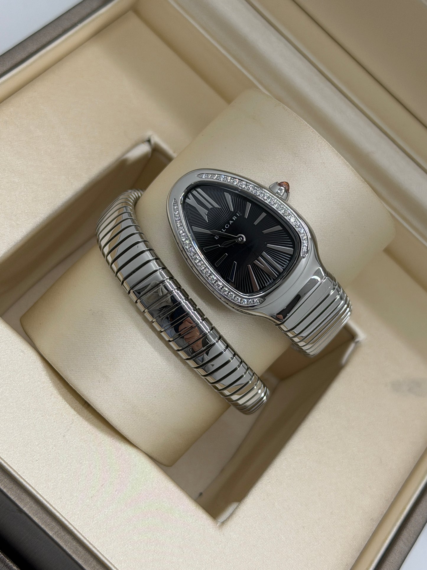 Bulgari Serpenti Tubogas Diamond Black Dial - Year 2022 Ref 103524