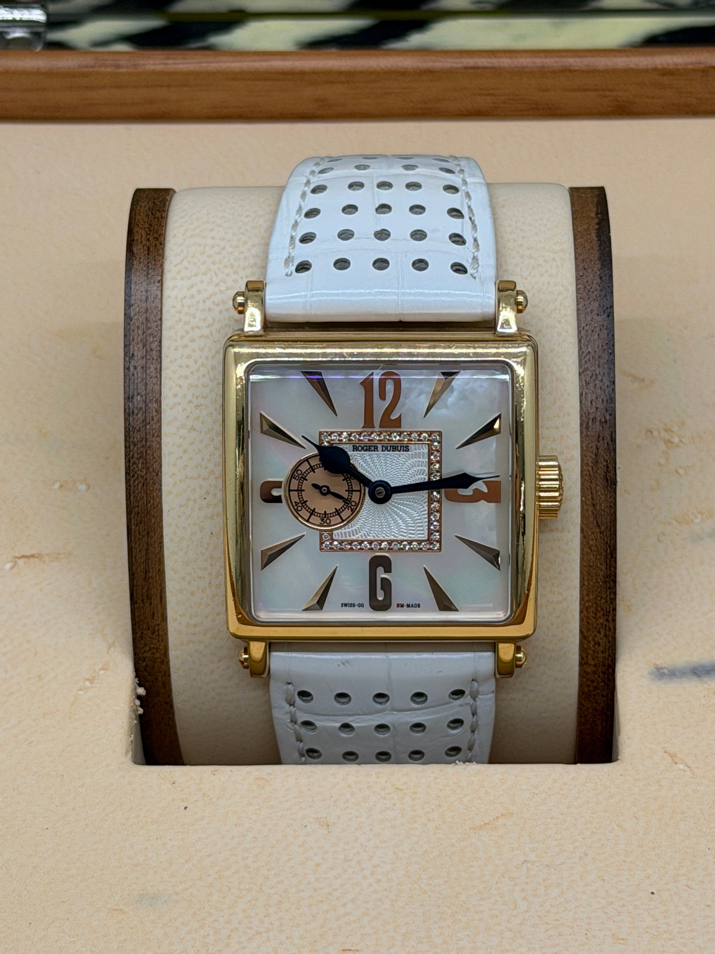 Roger Dubuis Golden Square - 18Kt Rose Gold - MOP Diamonds Dial Ref G34985