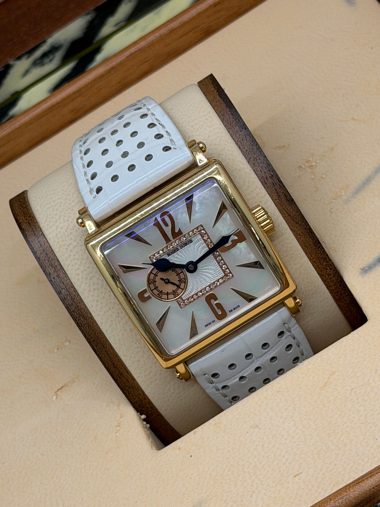 Roger Dubuis Golden Square - 18Kt Rose Gold - MOP Diamonds Dial Ref G34985