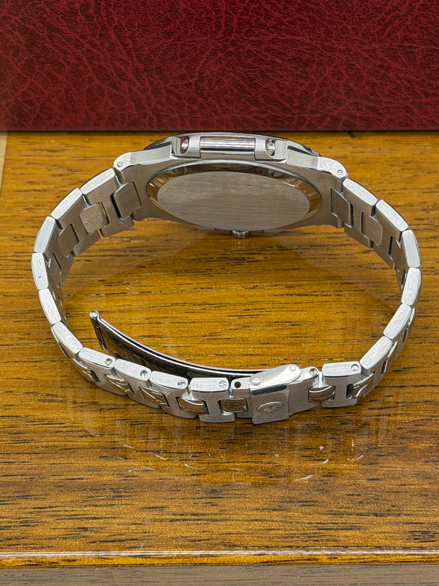 Patek Philippe Nautilus Blue Dial - Ref. 3700/1A Official Patek Philippe Extract from the archives