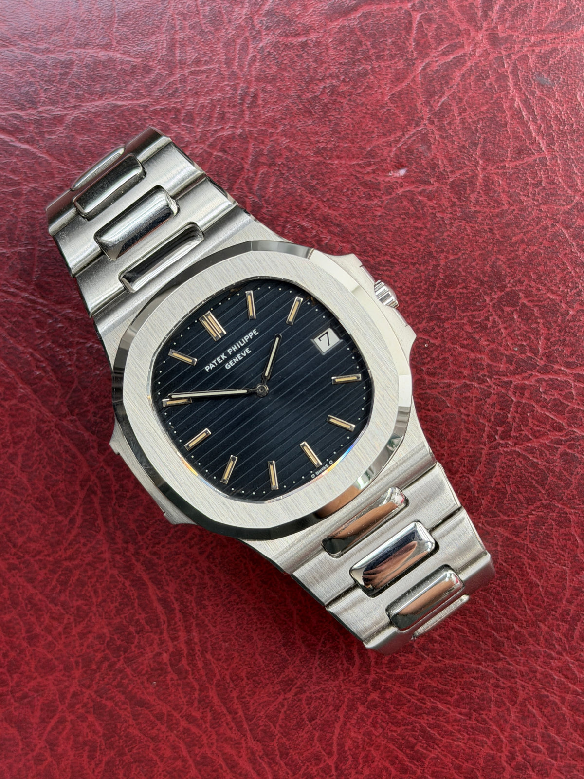 Patek Philippe Nautilus Blue Dial - Ref. 3700/1A Official Patek Philippe Extract from the archives