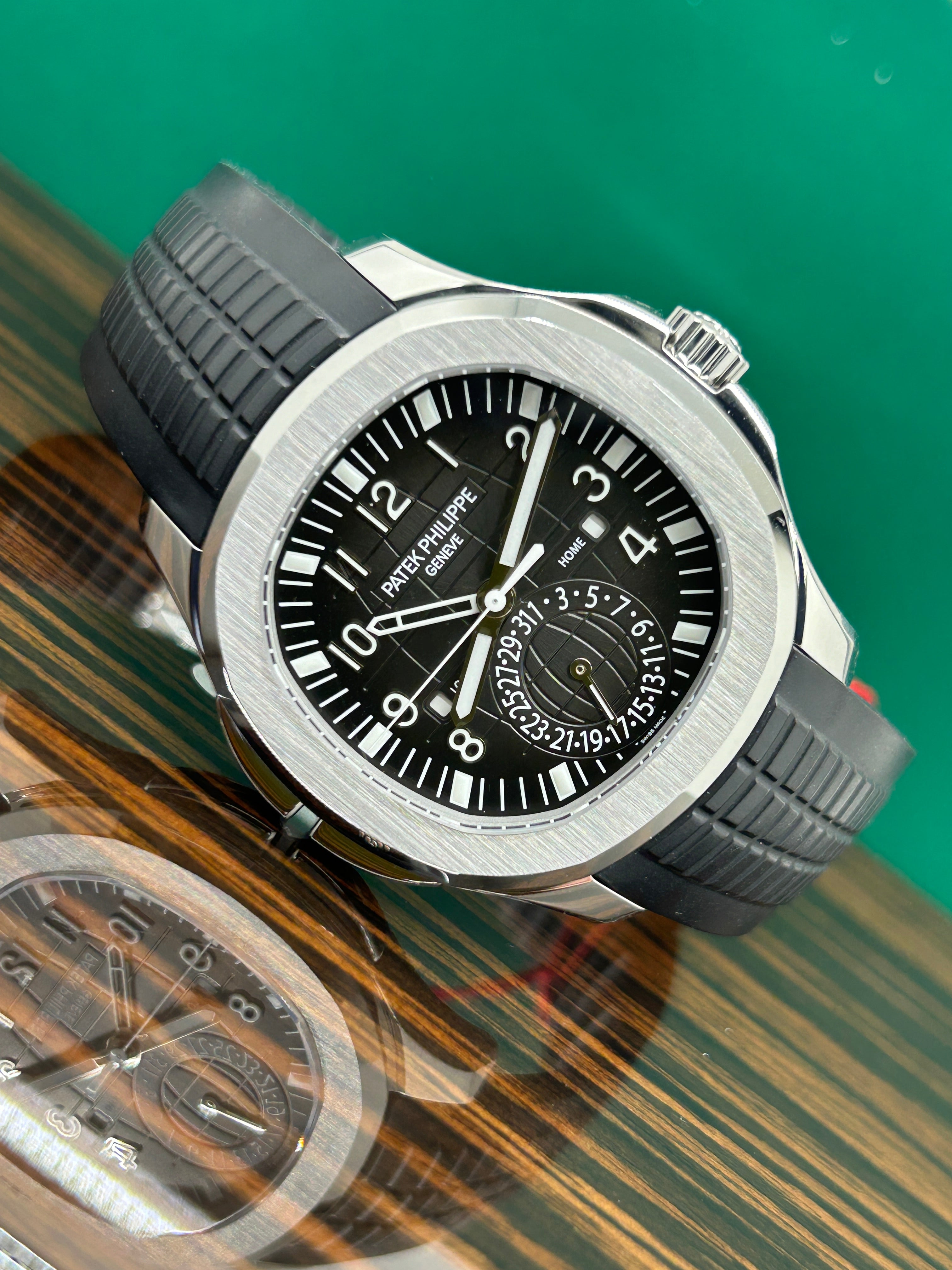 Patek Philippe Aquanaut Travel Time Ref. 5164A 001 Year 2020 Clock Hands