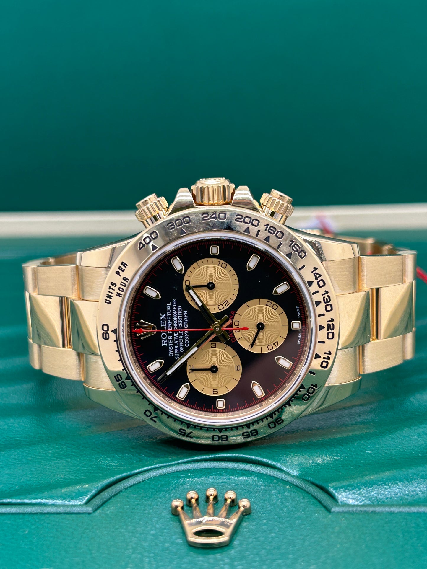 Rolex Daytona - 18Kt Yellow Gold - Black Dial - Partially Stickered - Ref 116508 - Year 2016