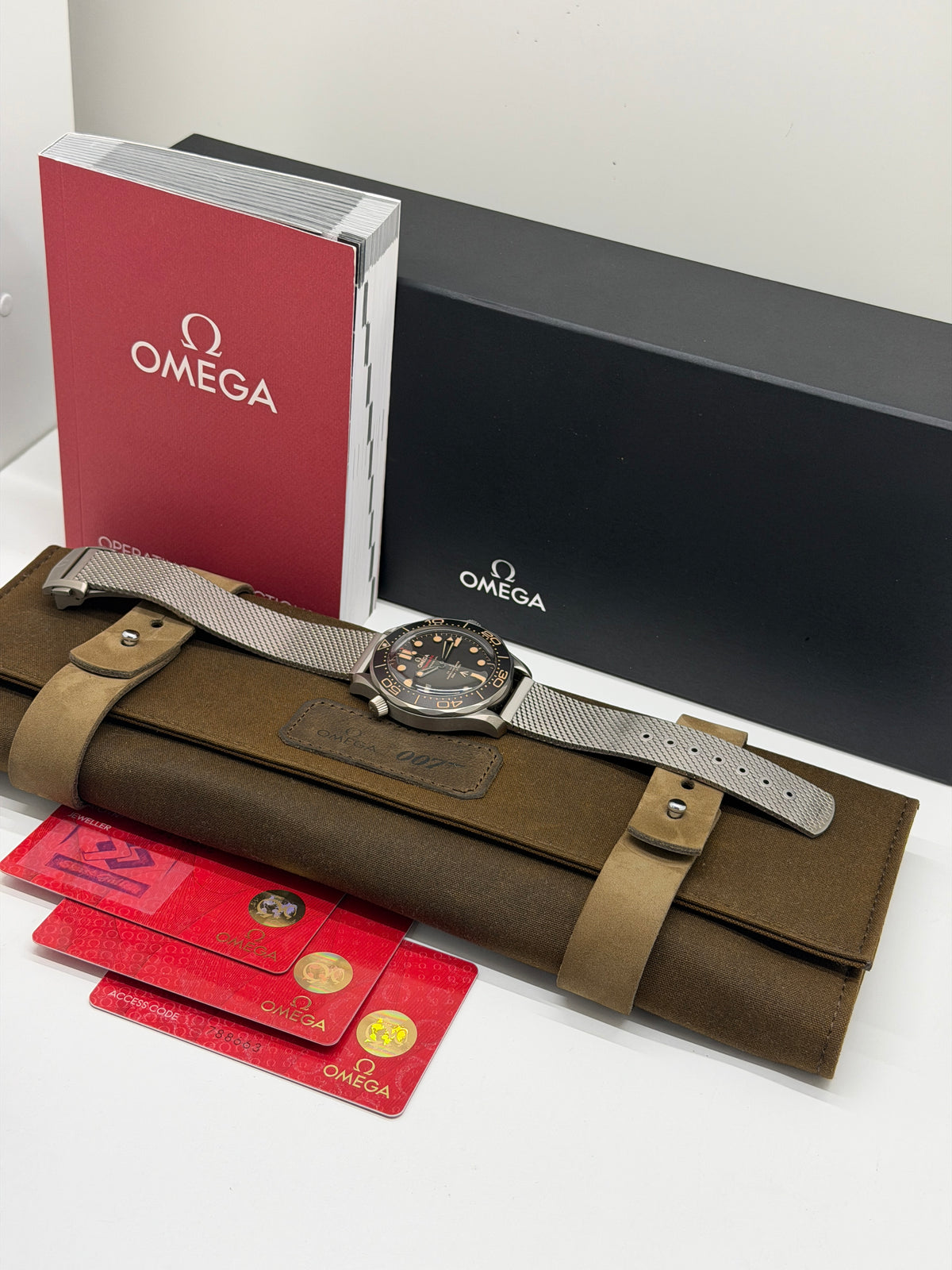 Omega Seamaster Diver 300 M 007 No Time To Die - Titanium - Year 2024 Ref 210.90.42.20.01.001