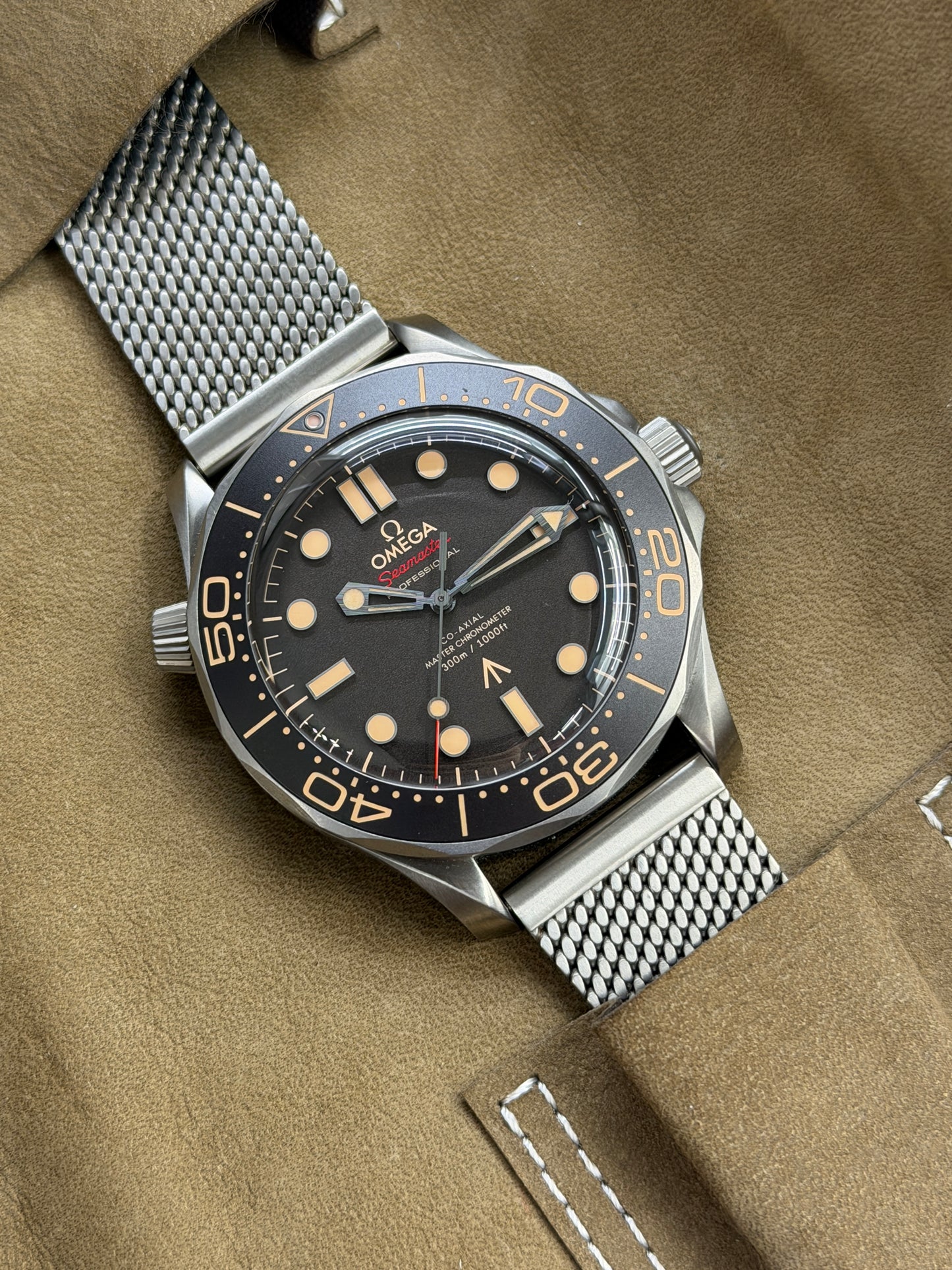 Omega Seamaster Diver 300 M 007 No Time To Die - Titanium - Year 2024 Ref 210.90.42.20.01.001