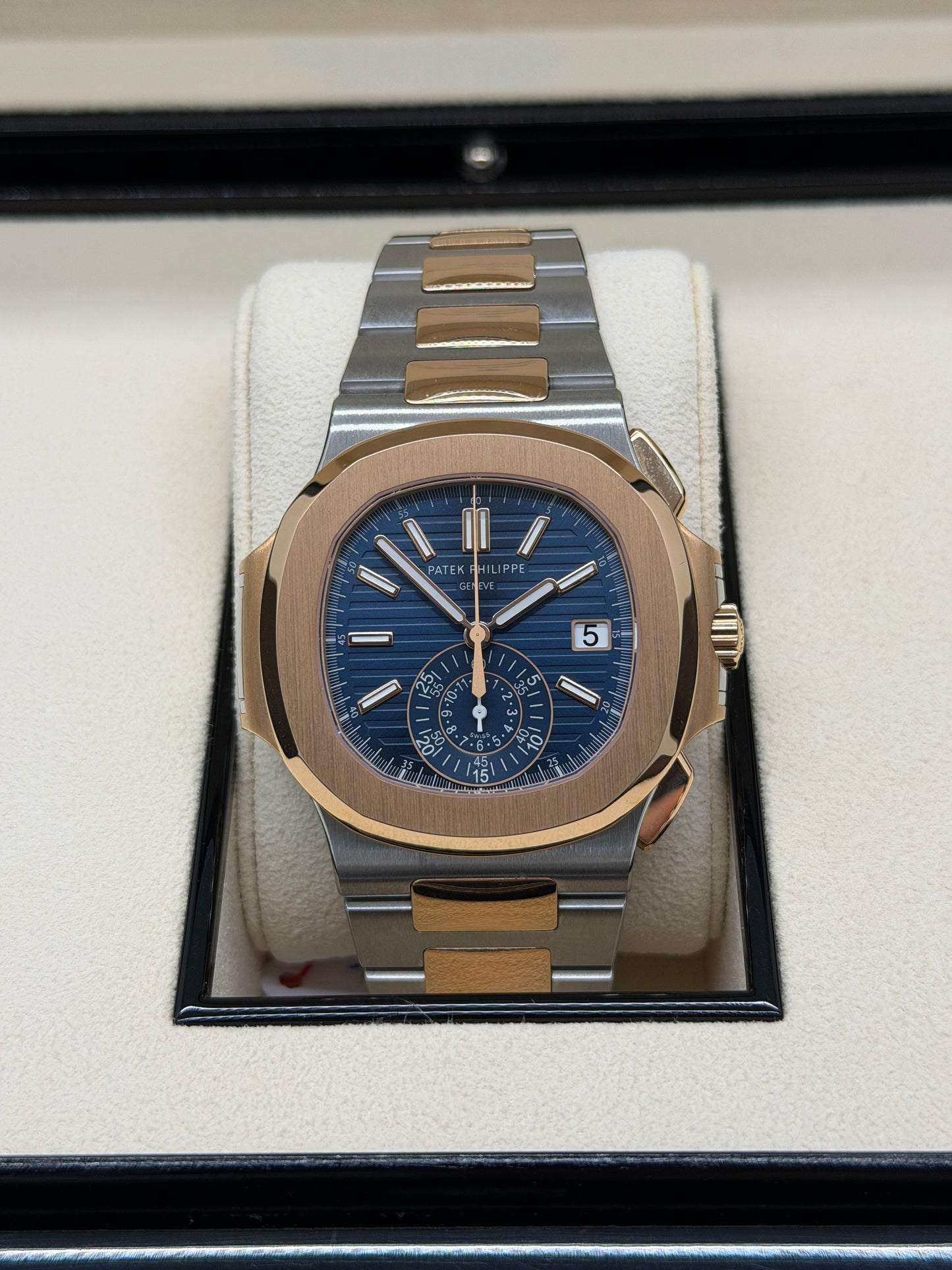 Patek Philippe Nautilus Blue Dial - 18Kt Yellow Gold & Steel Ref. 5980/1AR-001 - Unworn - Year 2021