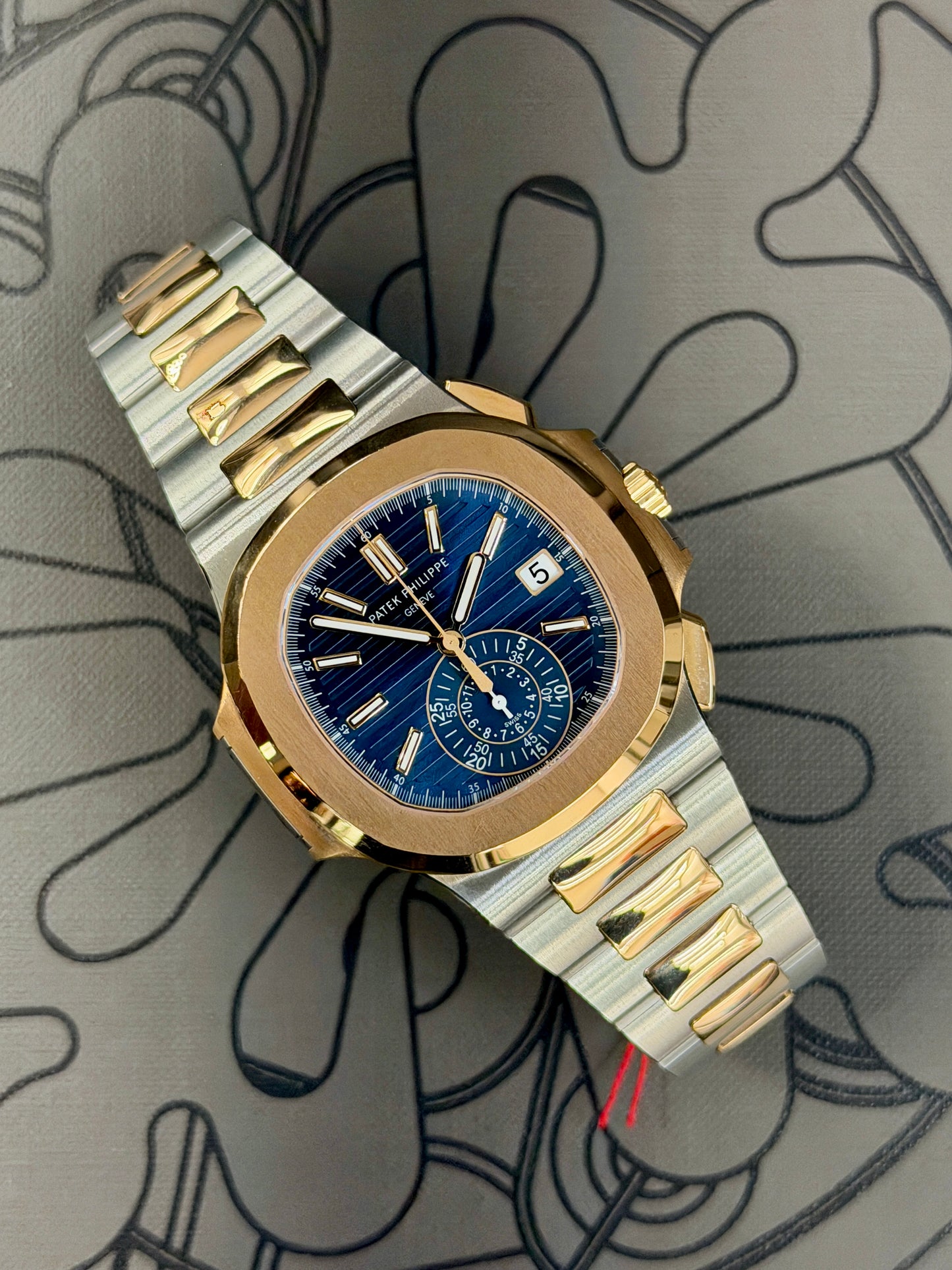 Patek Philippe Nautilus Blue Dial - 18Kt Yellow Gold & Steel Ref. 5980/1AR-001 - Unworn - Year 2021