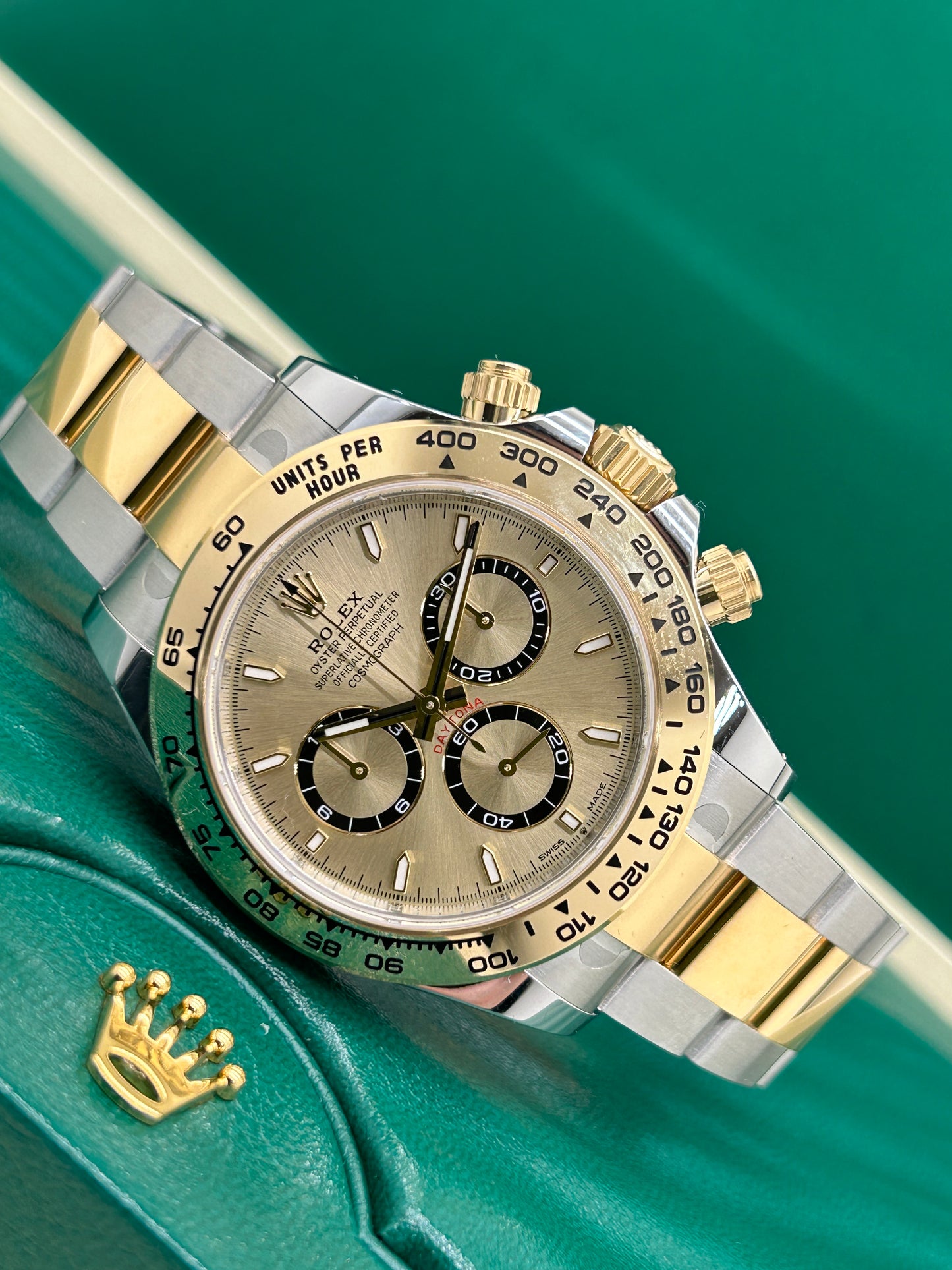 Rolex Daytona Champagne Dial - 18Kt Yellow Gold & Steel - Ref. 126503 - New 2026