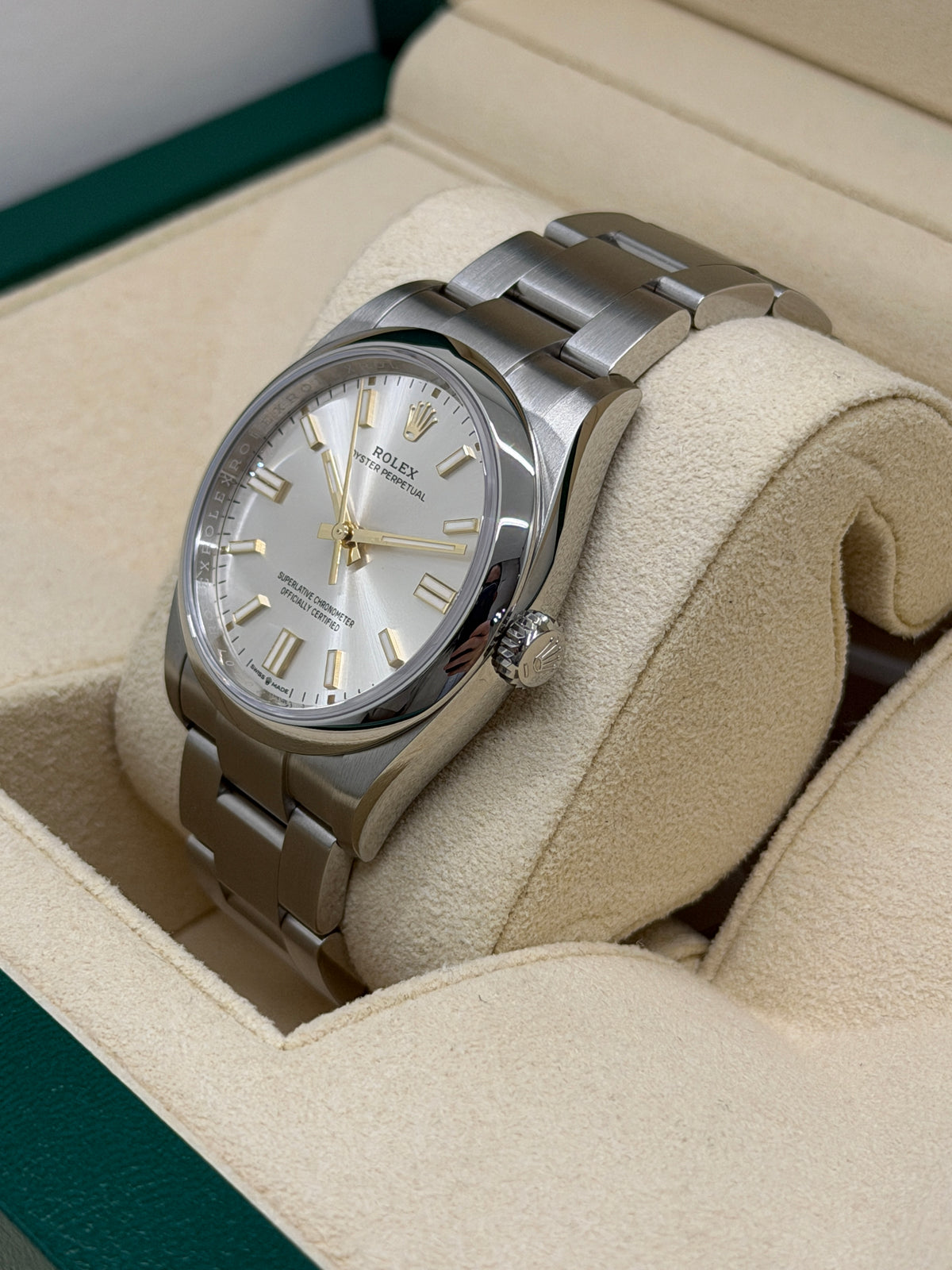 Rolex Oyster Perpetual 36 - Ref.126000 - Silver Dial - Unworn Year 2024