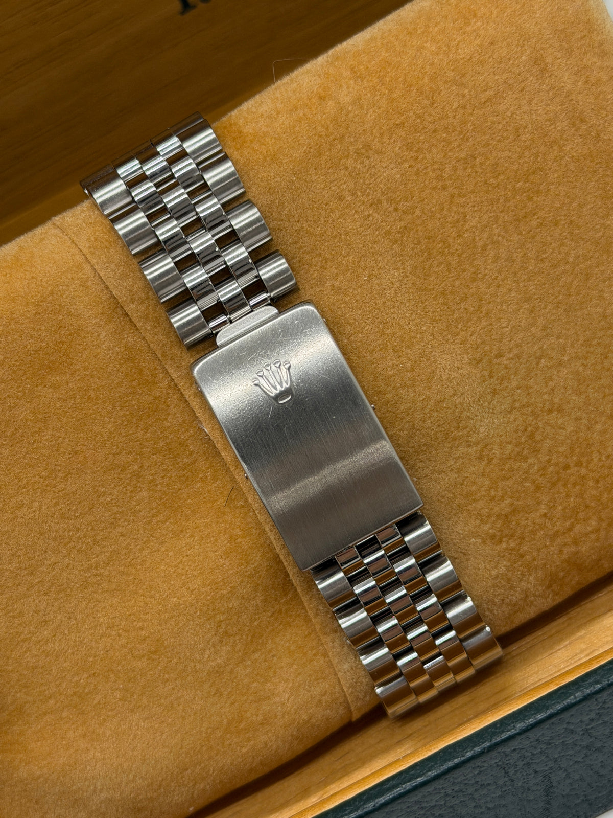 Rolex Datejust 36 - Ref.16220 - Black Dial - Year 1998