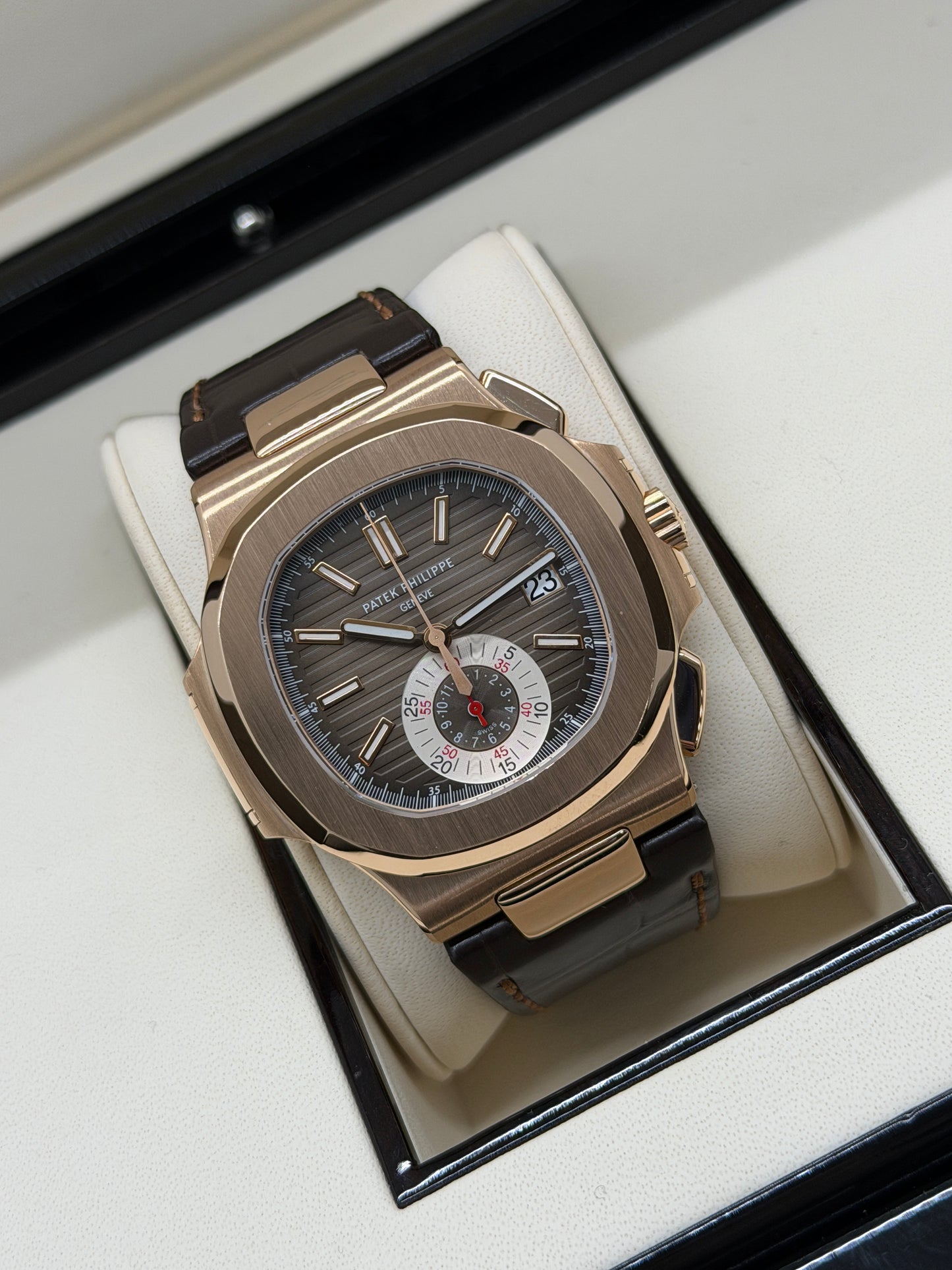 Patek Philippe Nautilus Ref.5980R/001 Rose Gold - Year 2011