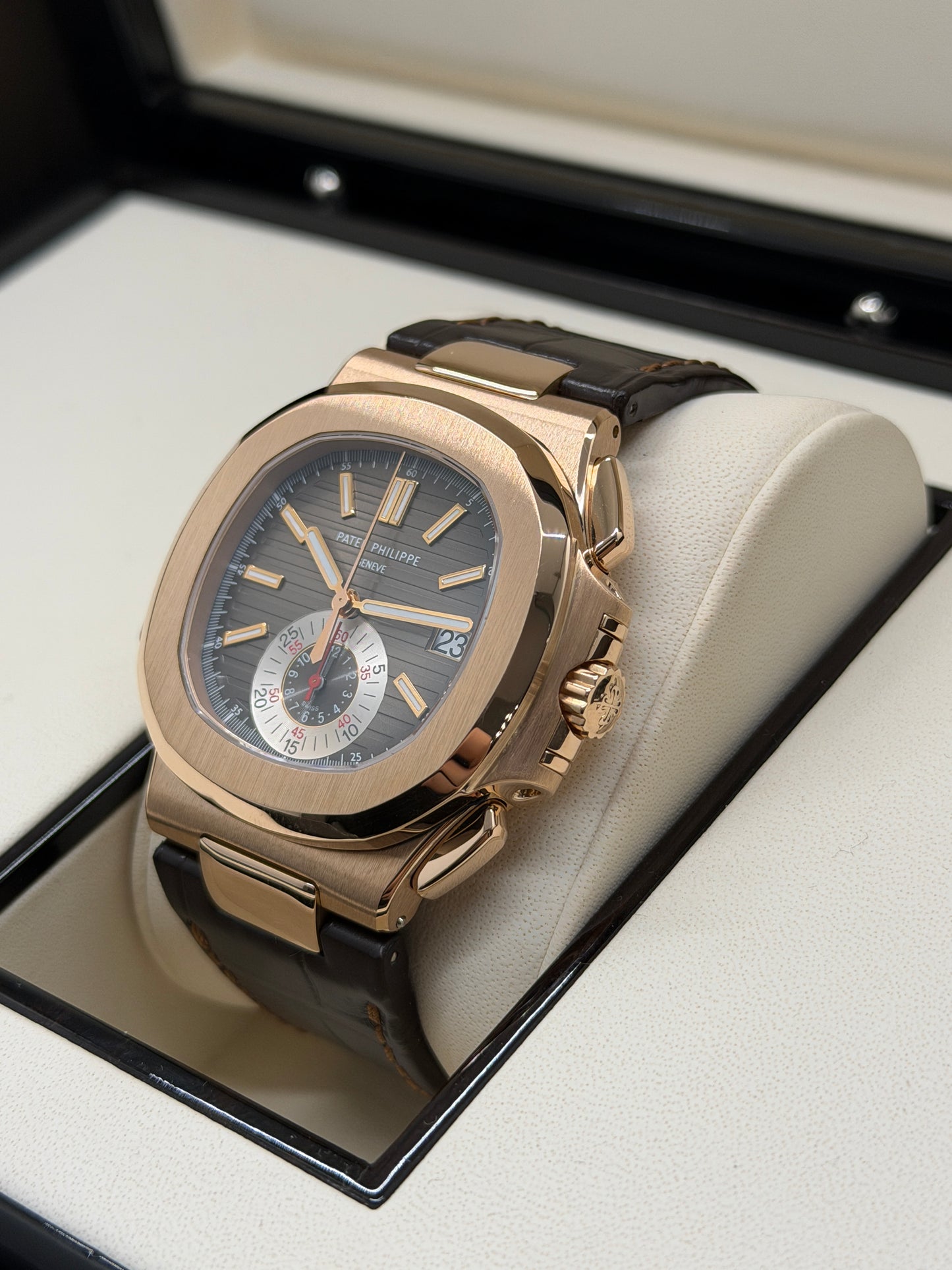 Patek Philippe Nautilus Ref.5980R/001 Rose Gold - Year 2011