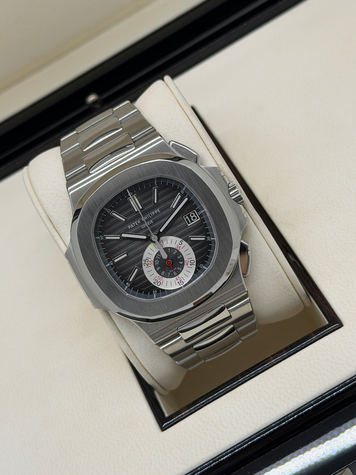 Patek Philippe Nautilus Ref.5980/1A-14 - Black Dial - Italian Dealer - Year 2010