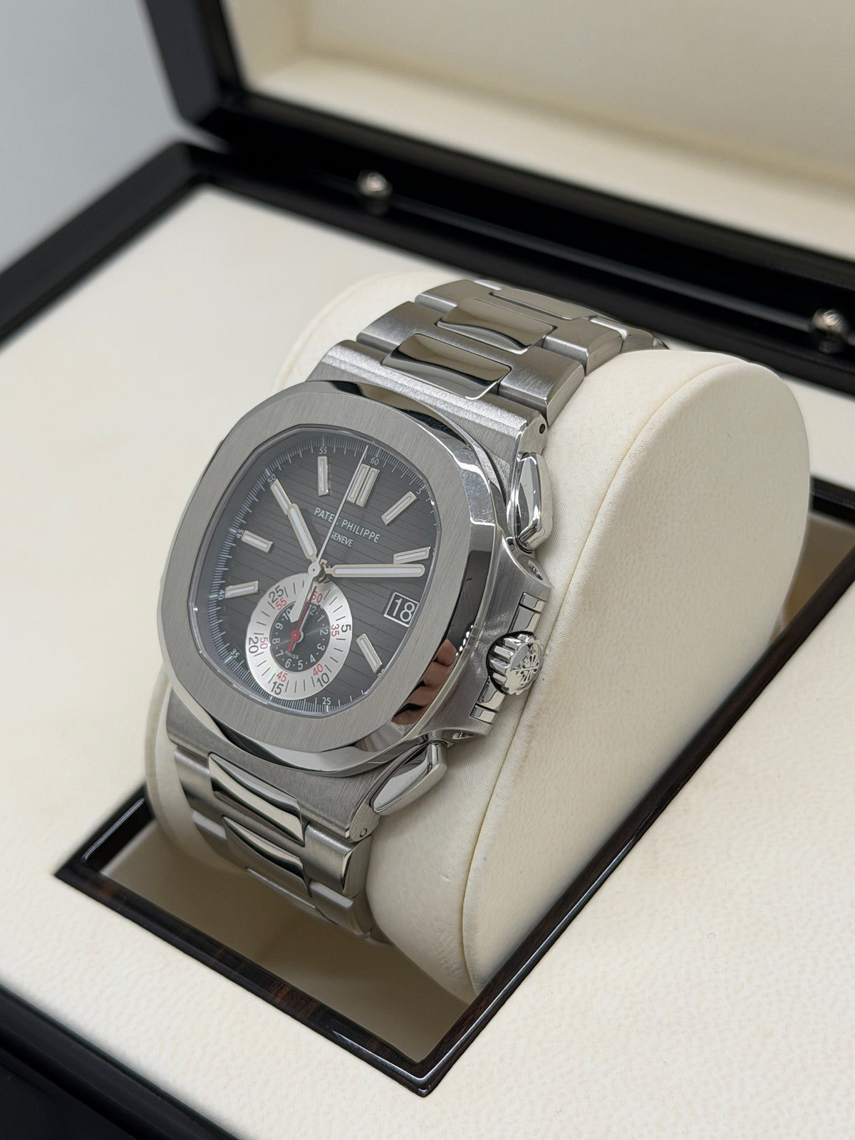 Patek Philippe Nautilus Ref.5980/1A-14 - Black Dial - Italian Dealer - Year 2010