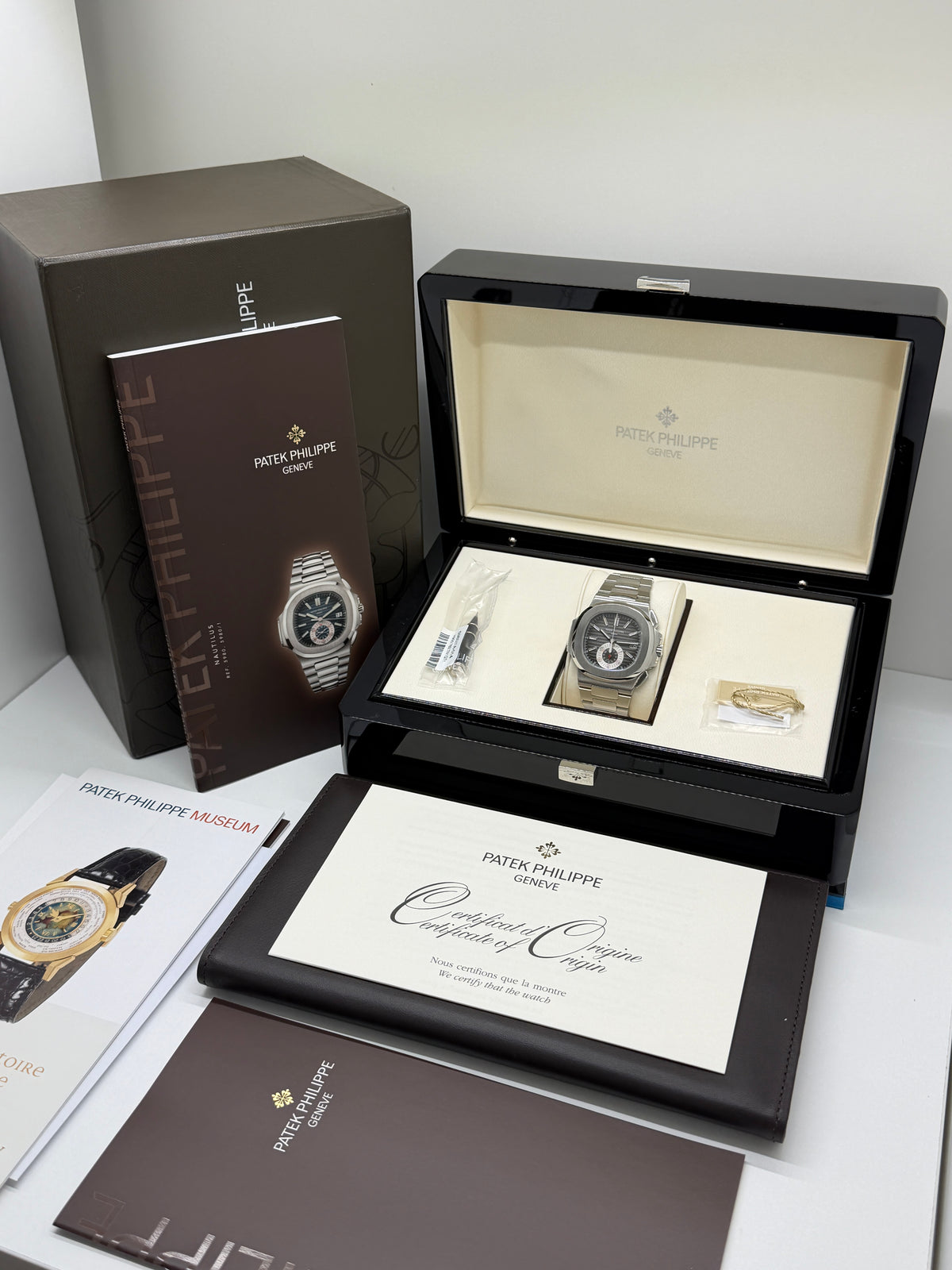 Patek Philippe Nautilus Ref.5980/1A-14 - Black Dial - Italian Dealer - Year 2010