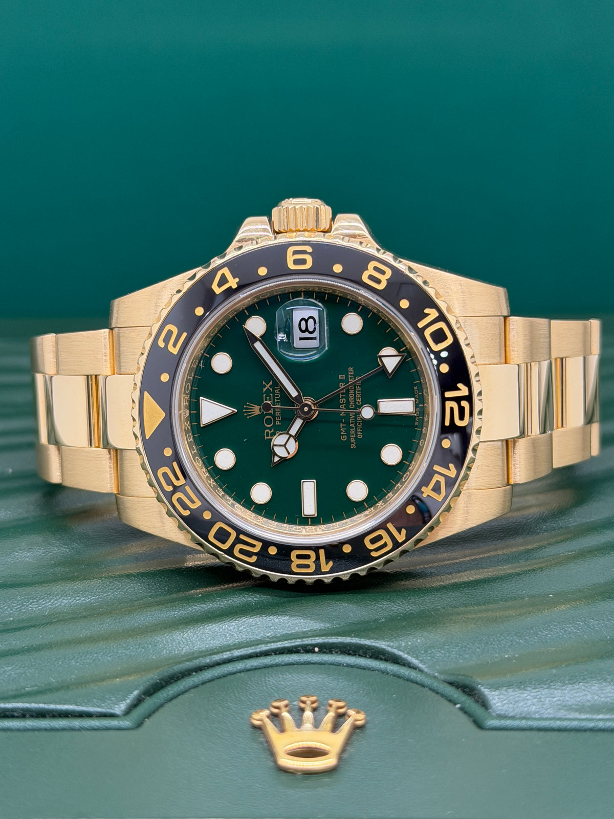 Rolex GMT-Master II - 18Kt Yellow Gold- Green Dial - Ref 116718LN - Year 2010