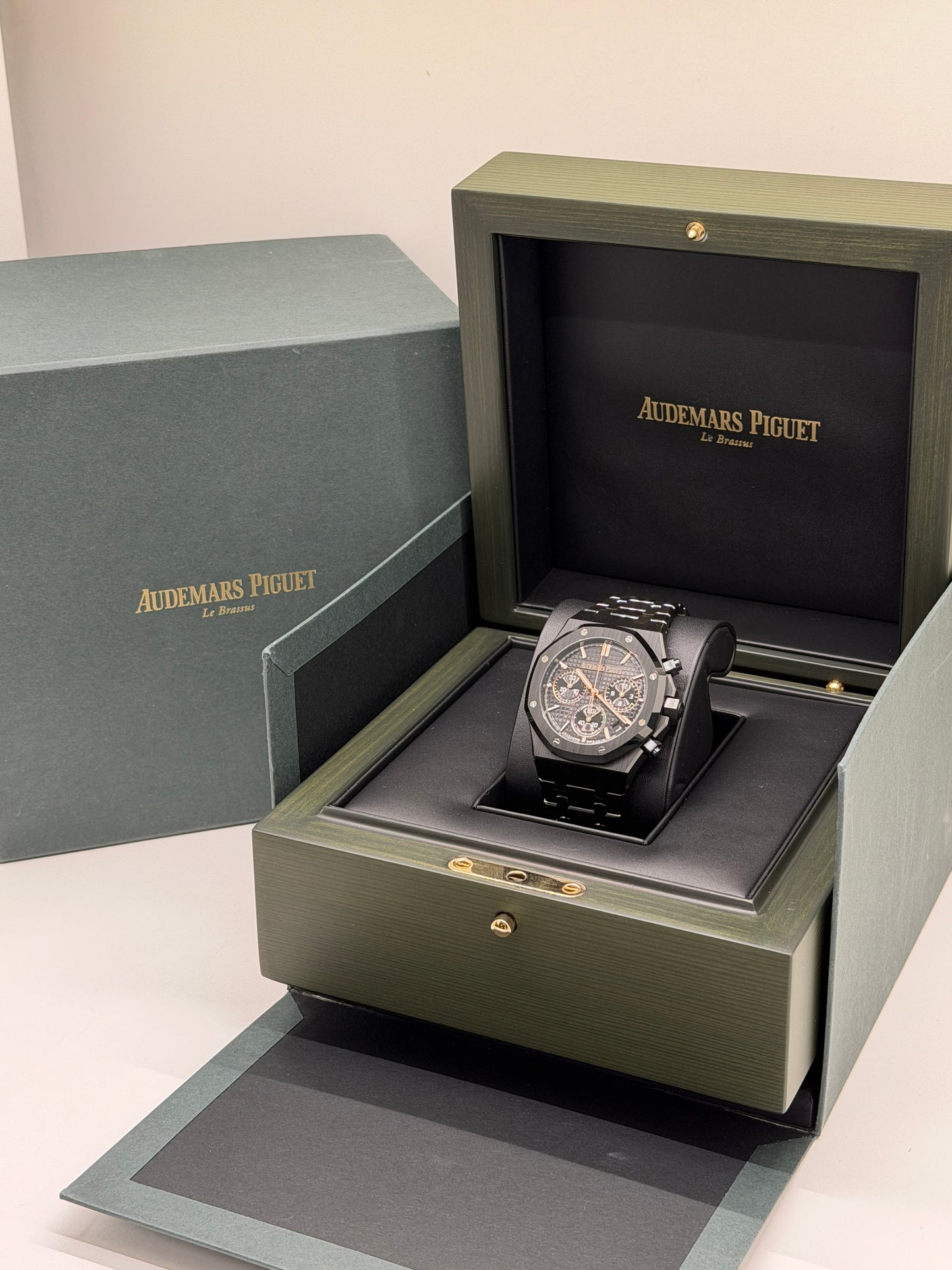 Audemars Piguet Royal Oak Chronograph 41mm - Balck Ceramic - NEW Ref. 26240CE.OO.1225CE.02 - Partially Stickers