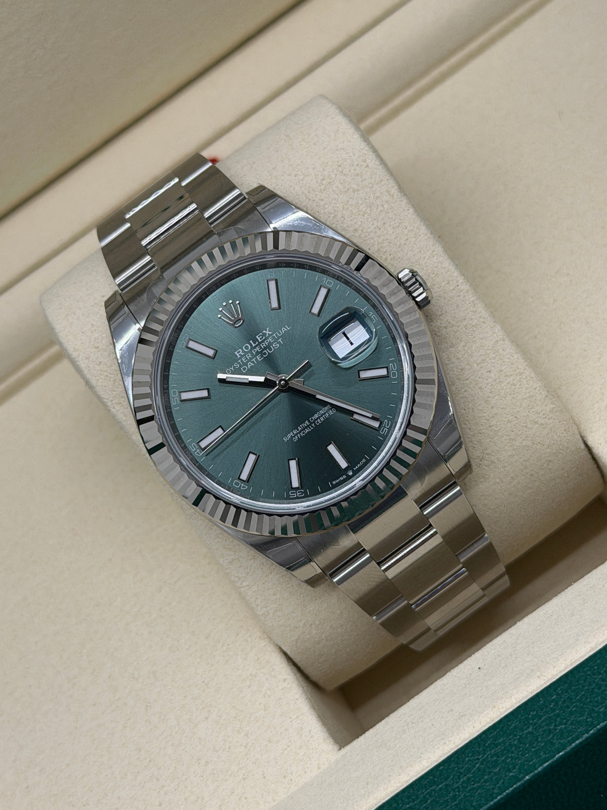 Rolex Datejust 41 - Full Stickers - Green Mint Dial - Ref 126334 - New 2026