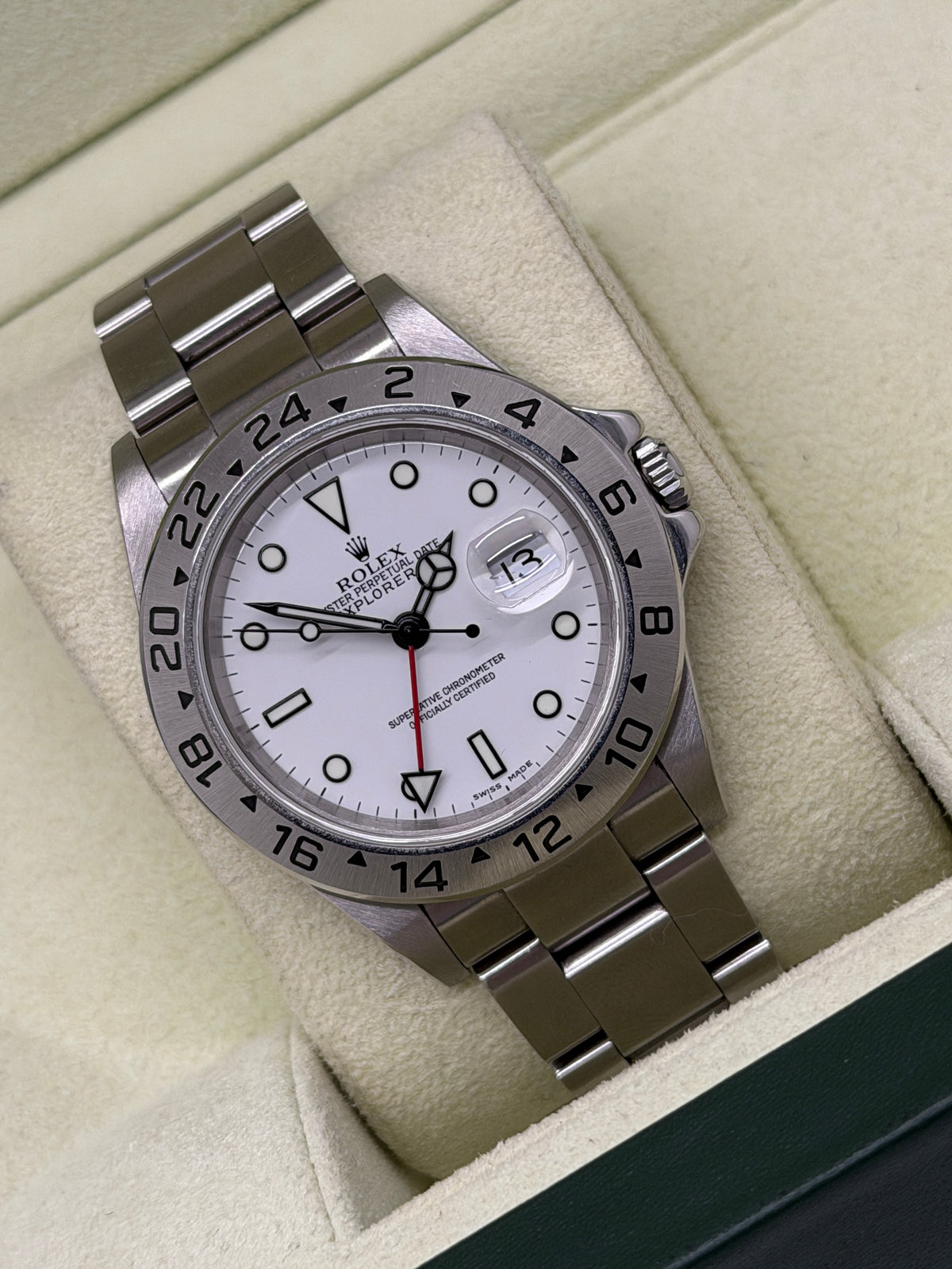 Rolex Explorer II - Polar White - Never Polished - Ref 16570 - Year 2005