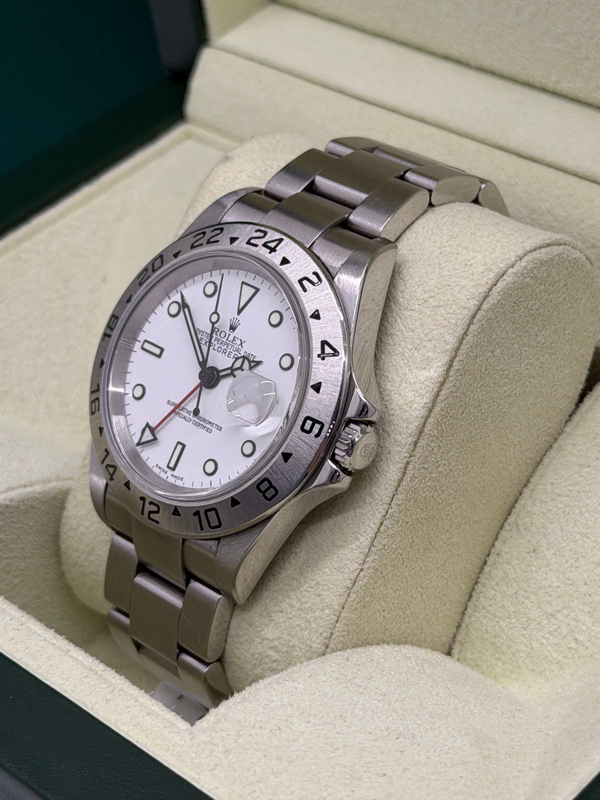 Rolex Explorer II - Polar White - Never Polished - Ref 16570 - Year 2005