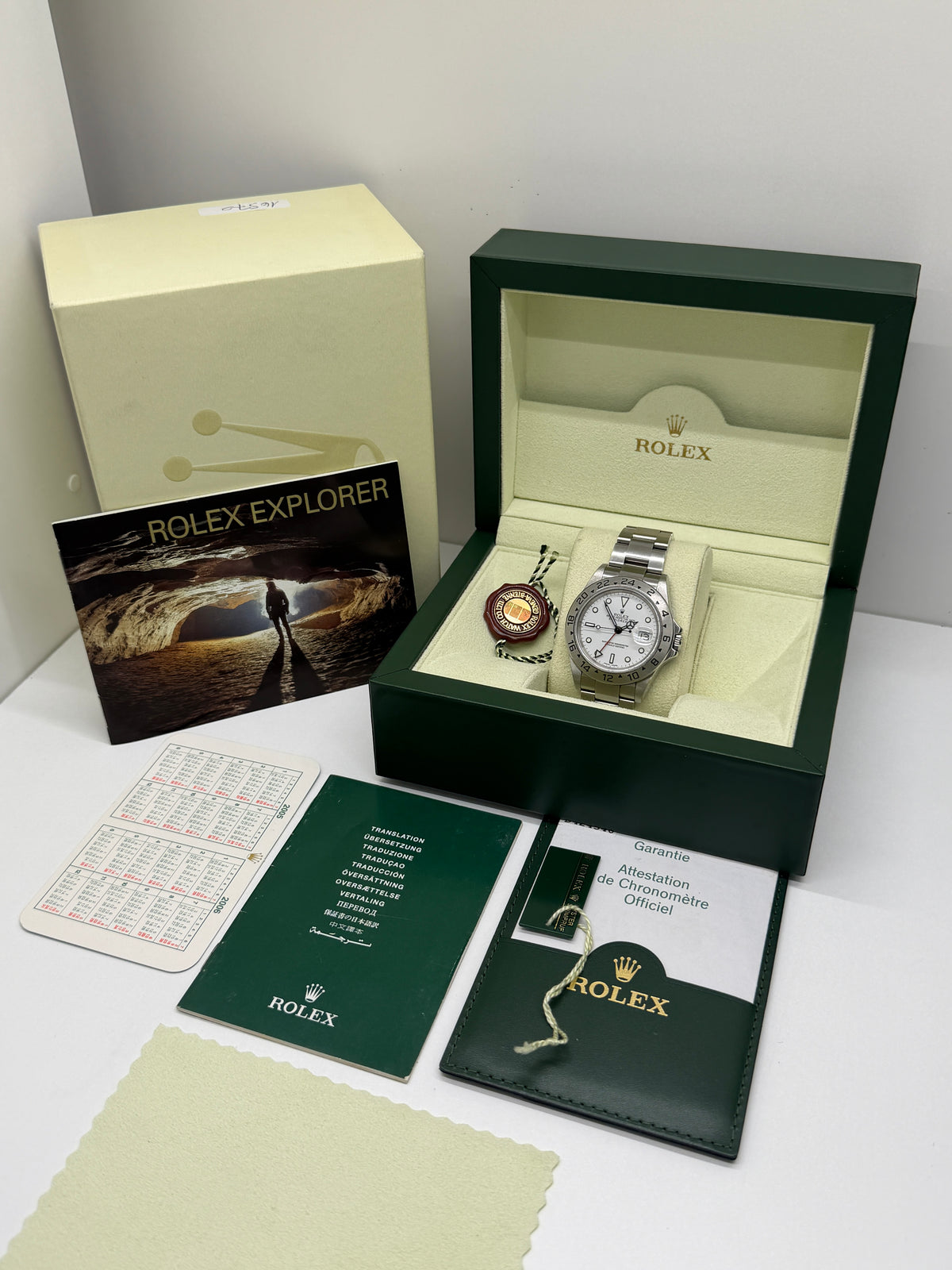 Rolex Explorer II - Polar White - Never Polished - Ref 16570 - Year 2005