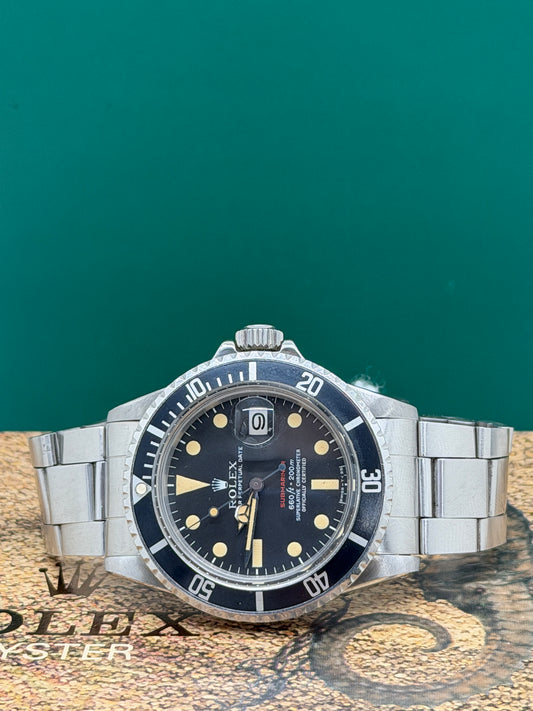 Rolex Submariner Date RED line Tritium patina - Ref.1680 - Full Set - Year 1974