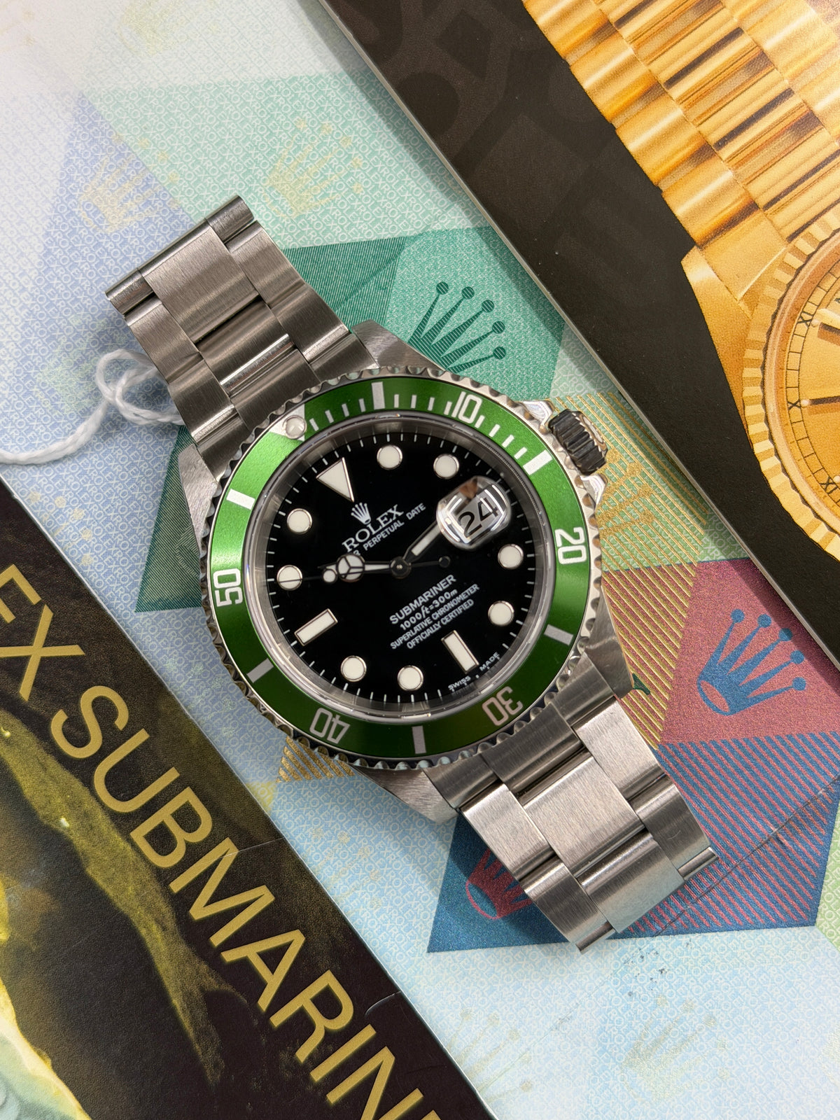 Rolex Submariner Date "Kermit" - Fat Four - Top Condition - Year 2004 Ref 16610