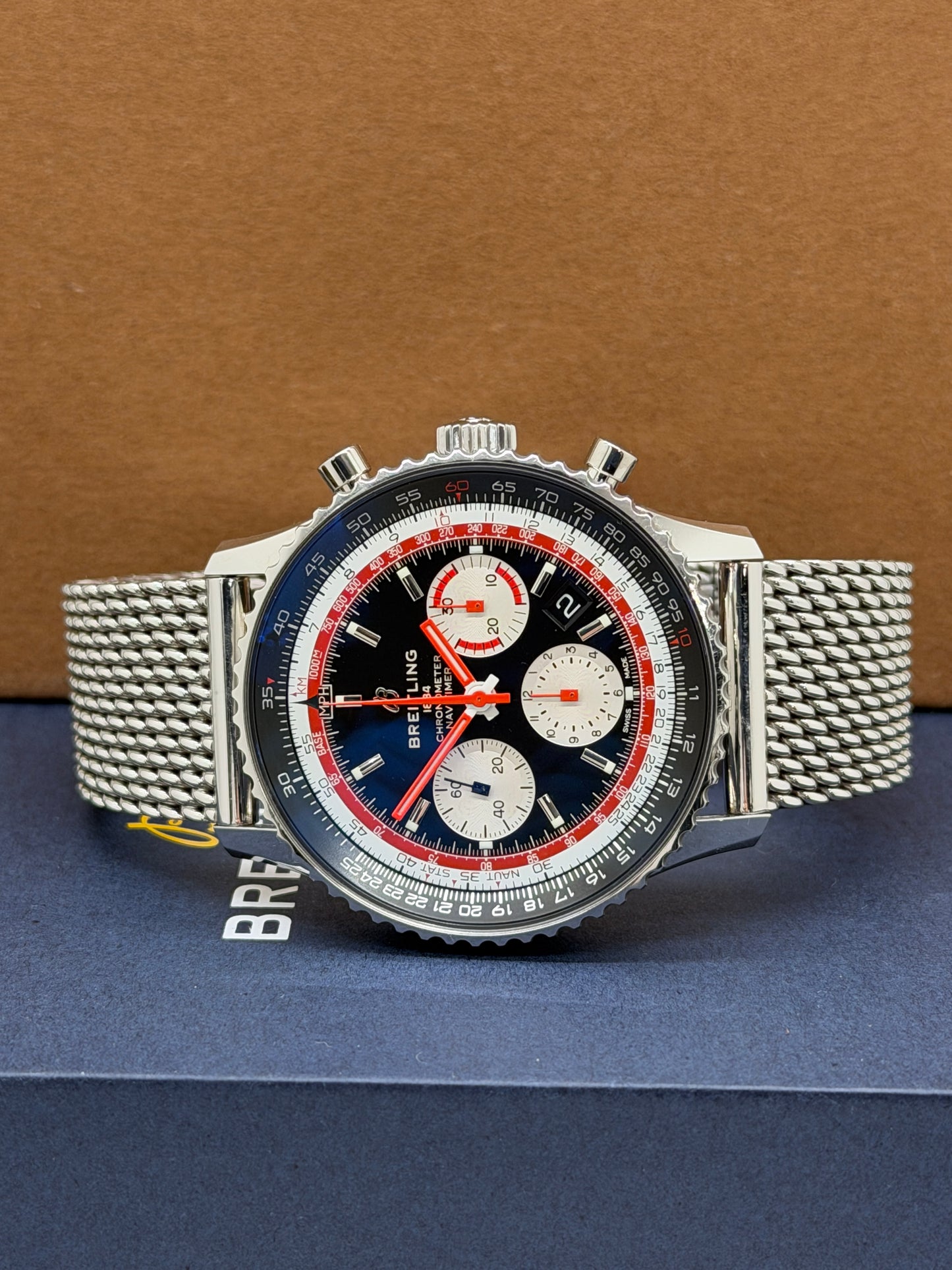 Breitling Navitimer 1 B01 Chronograph 43 Swissair Ref AB01211B1B1A1 - Year 2022 - Mesh Strap
