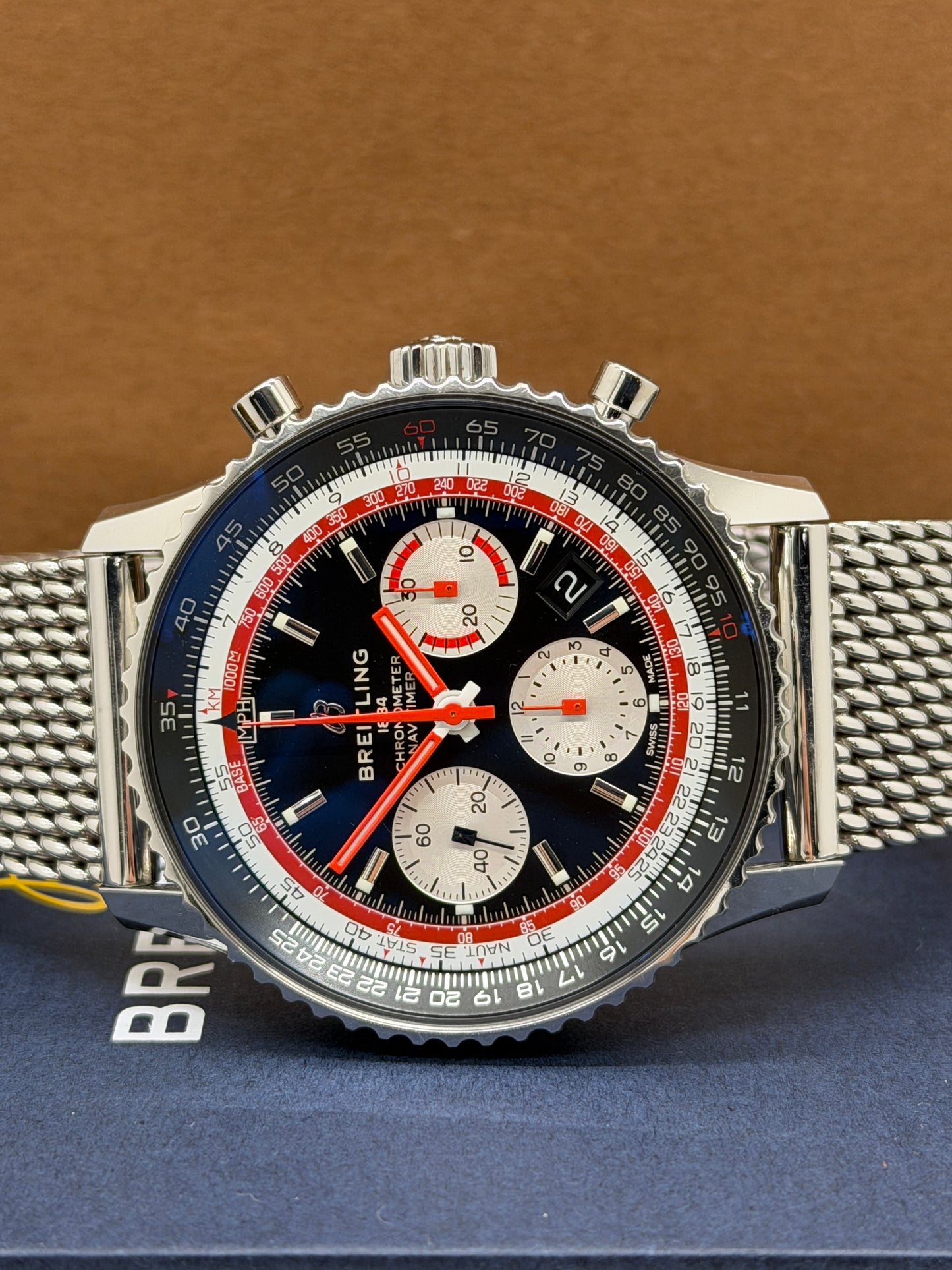 Breitling Navitimer 1 B01 Chronograph 43 Swissair Ref AB01211B1B1A1 - Year 2022 - Mesh Strap