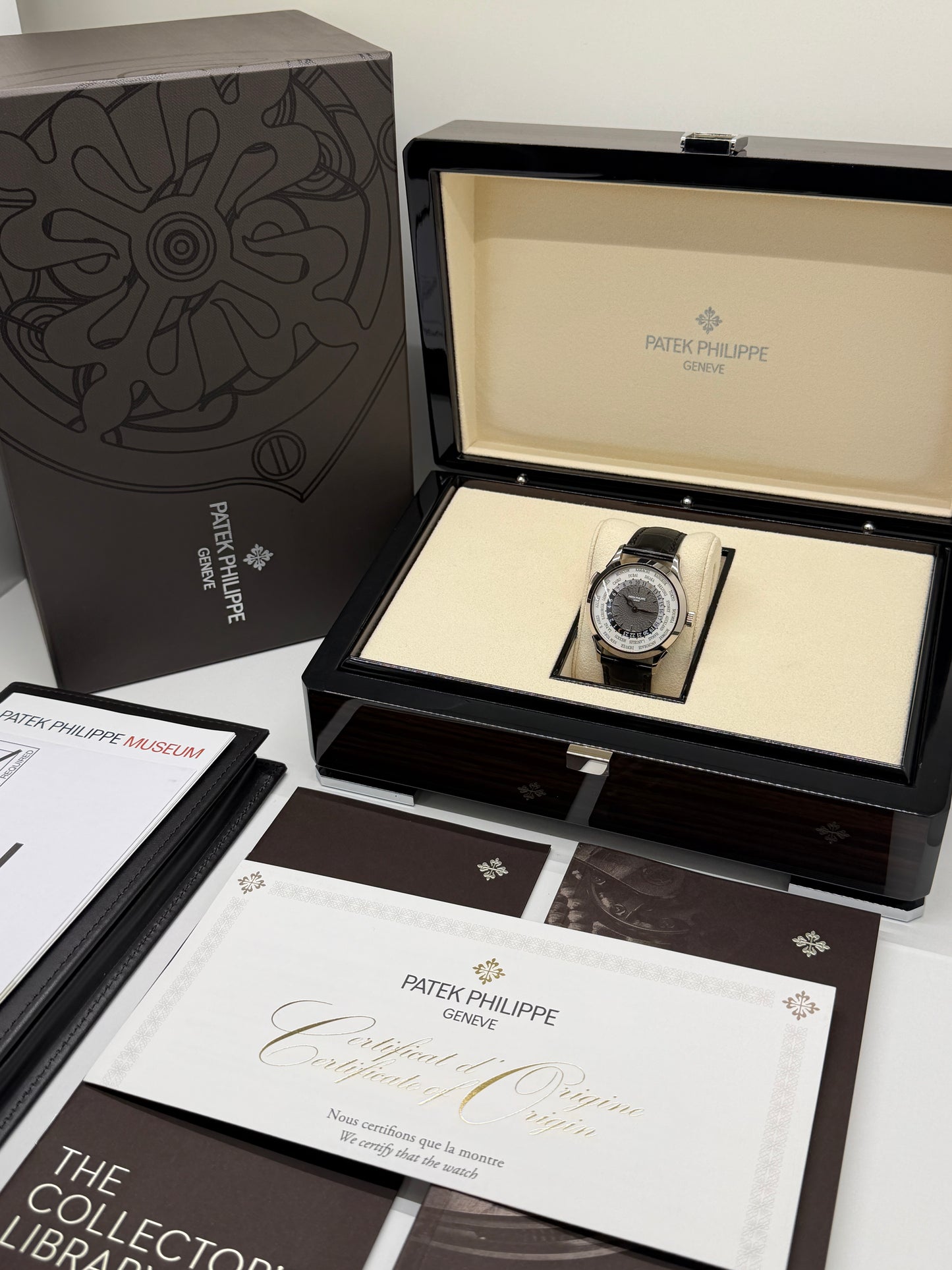 Patek Philippe World Time White Gold Ref. 5230G-014 - Year 2019