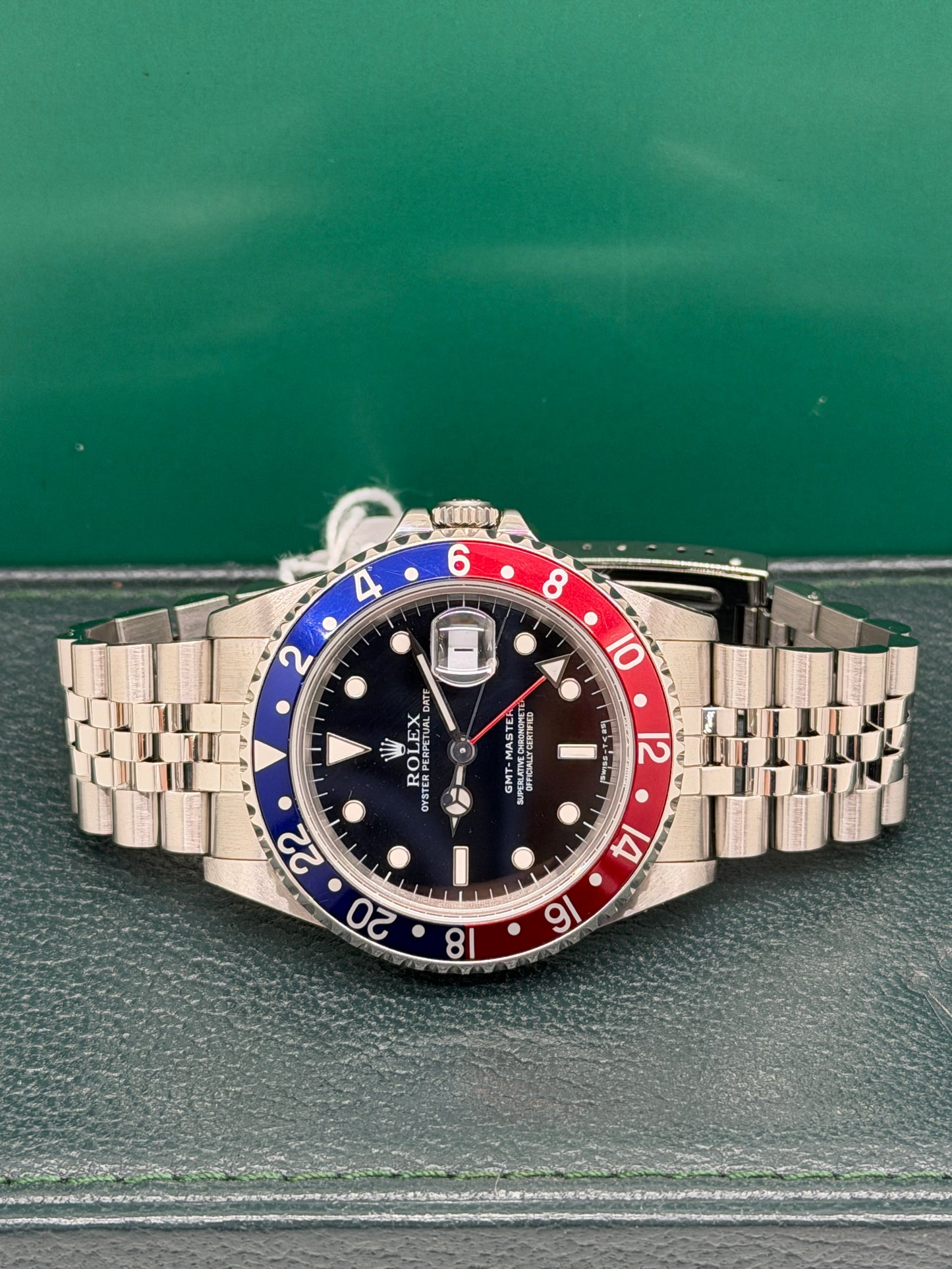 Rolex GMT-Master Ref.16700 - "Pepsi" - Jubilee Bracelet - Year 1990